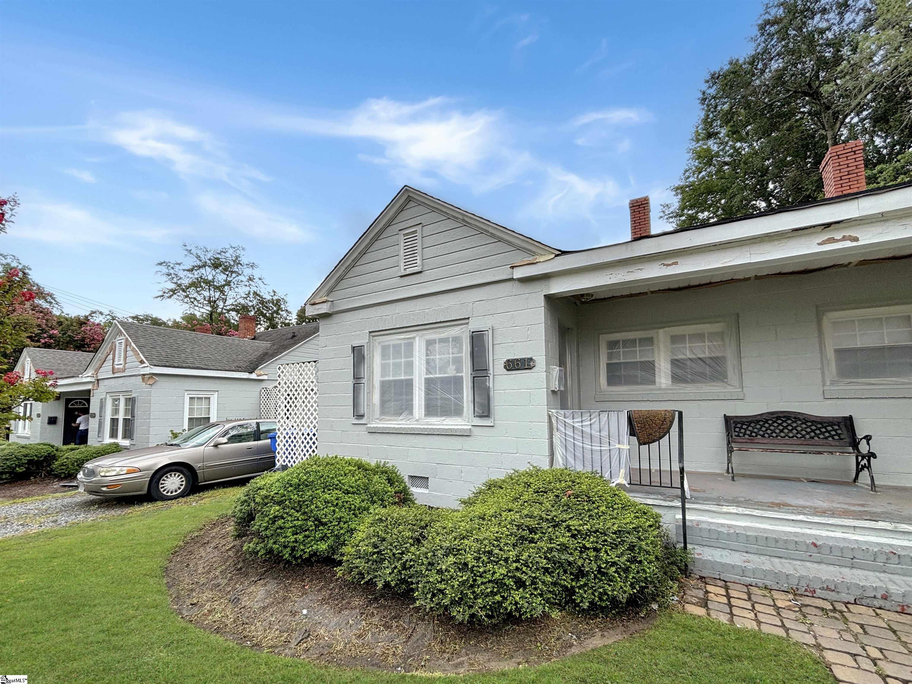 661 Ravenel Street Spartanburg, SC 29302