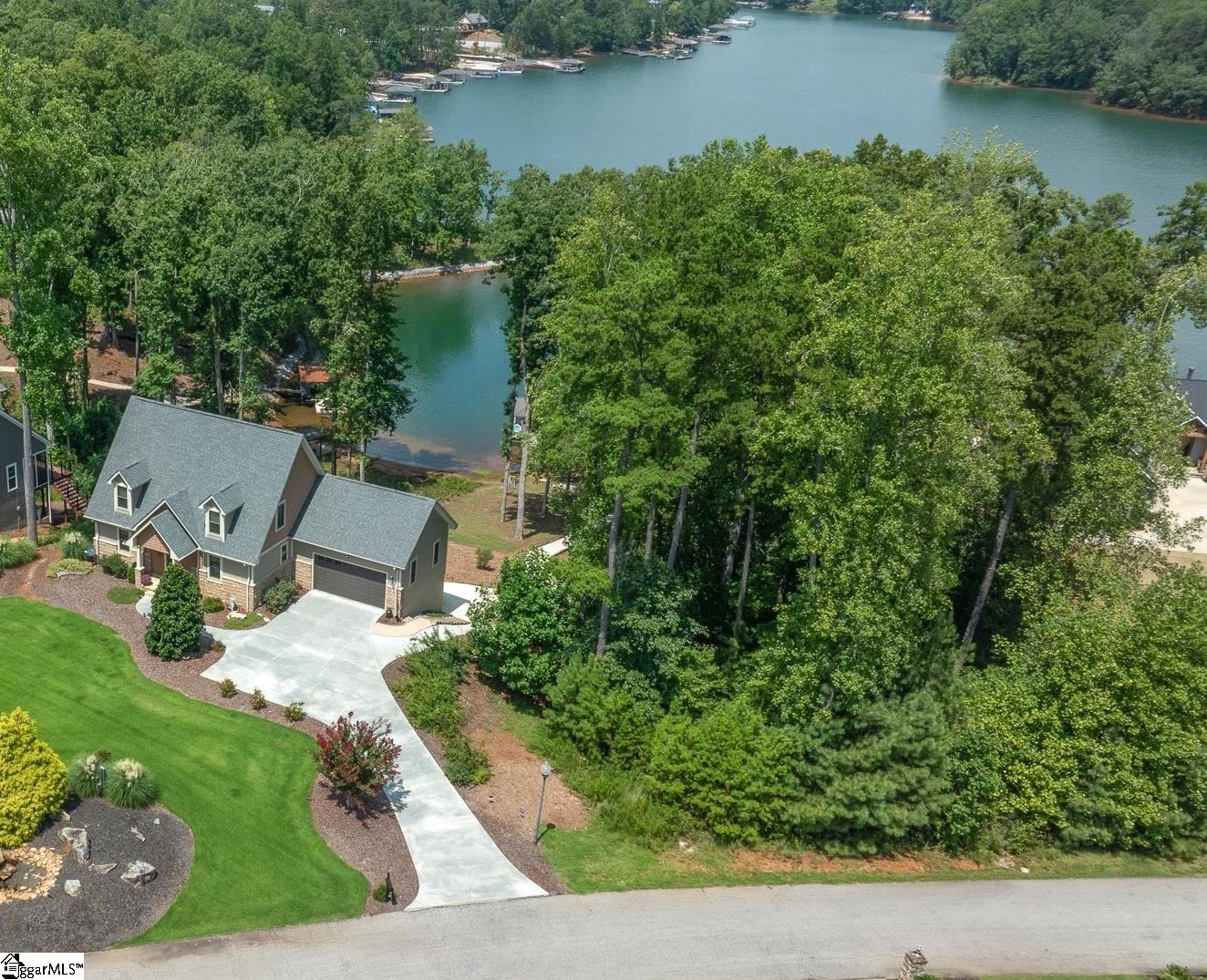 803 Barefoot Cove Drive West Union, SC 29696