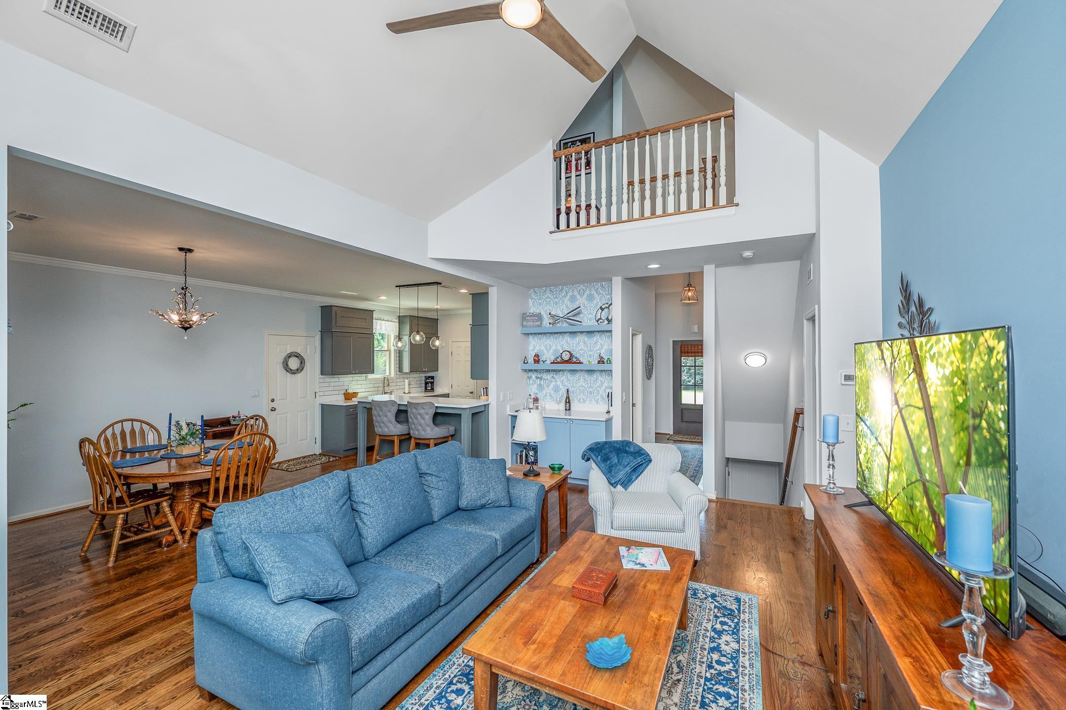 803 Barefoot Cove Drive West Union, SC 29696
