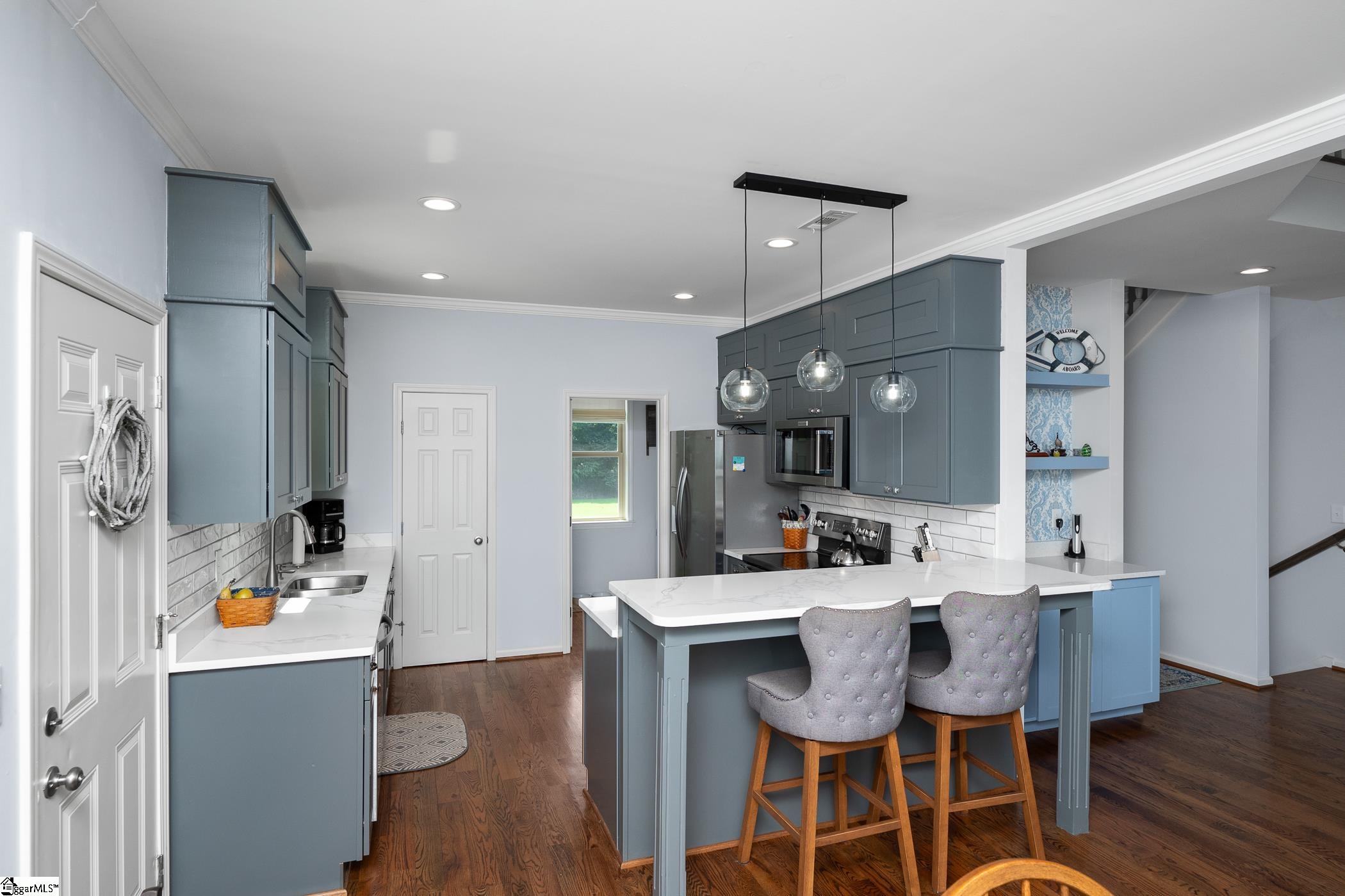 803 Barefoot Cove Drive West Union, SC 29696