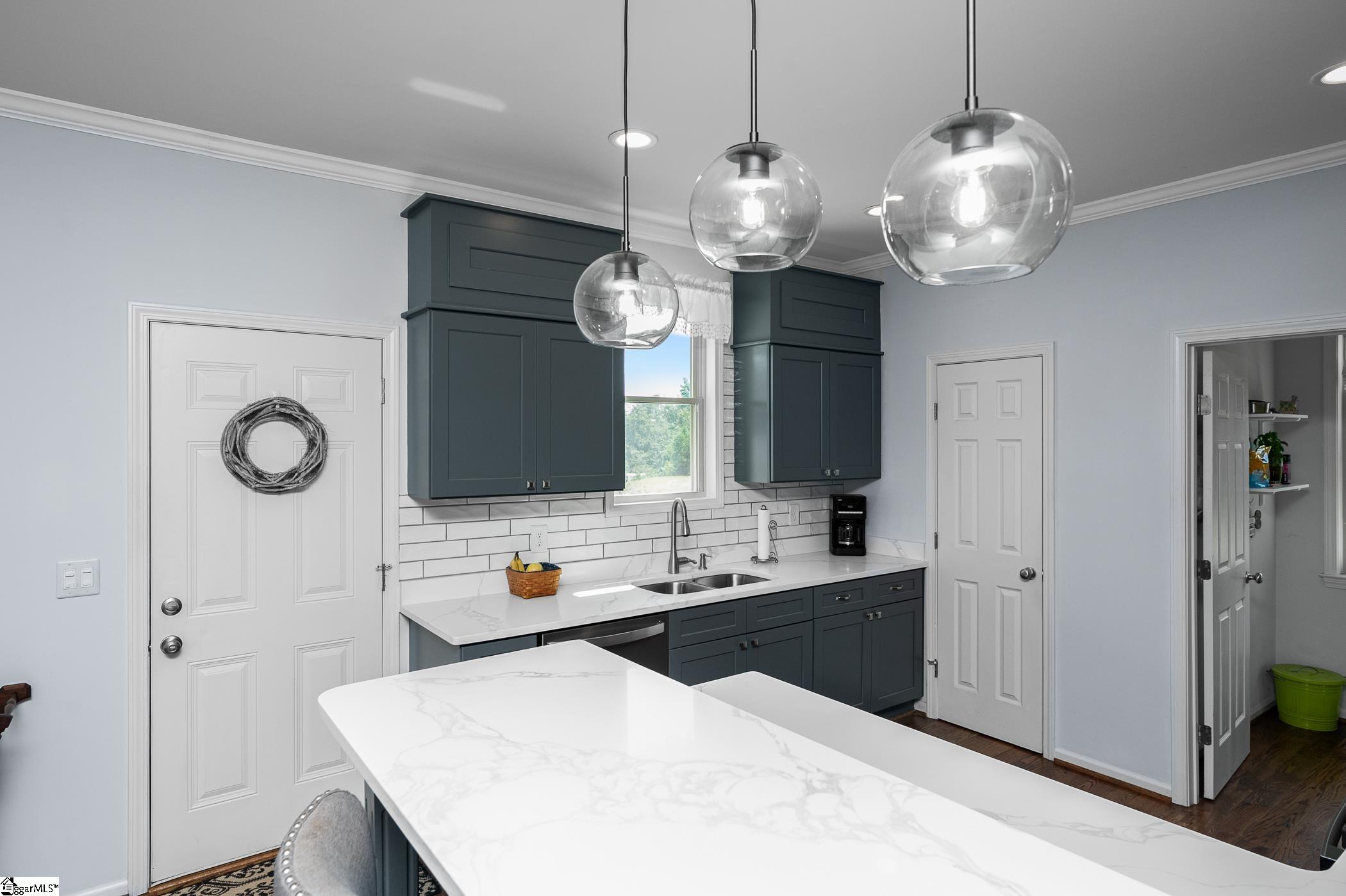 803 Barefoot Cove Drive West Union, SC 29696