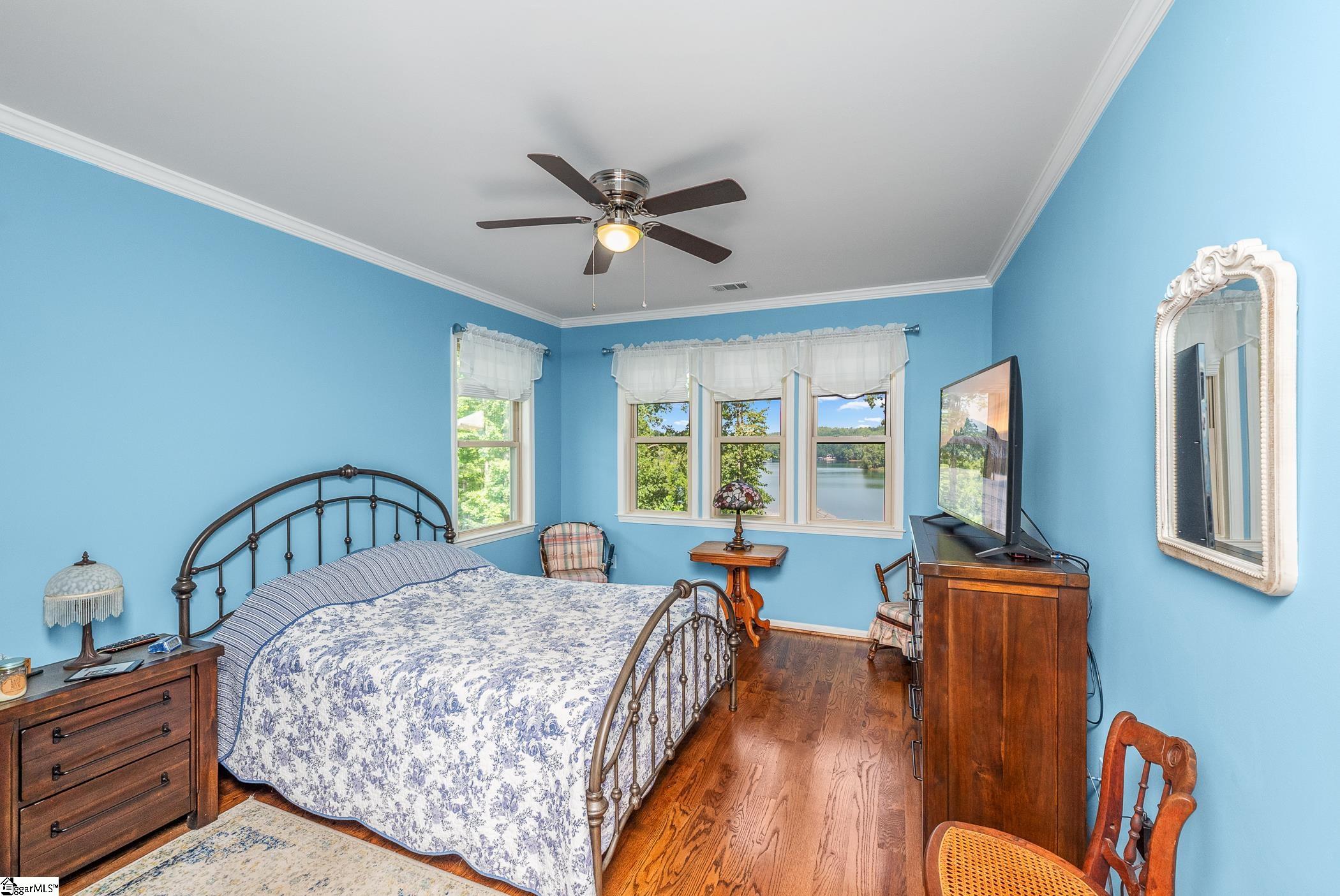 803 Barefoot Cove Drive West Union, SC 29696