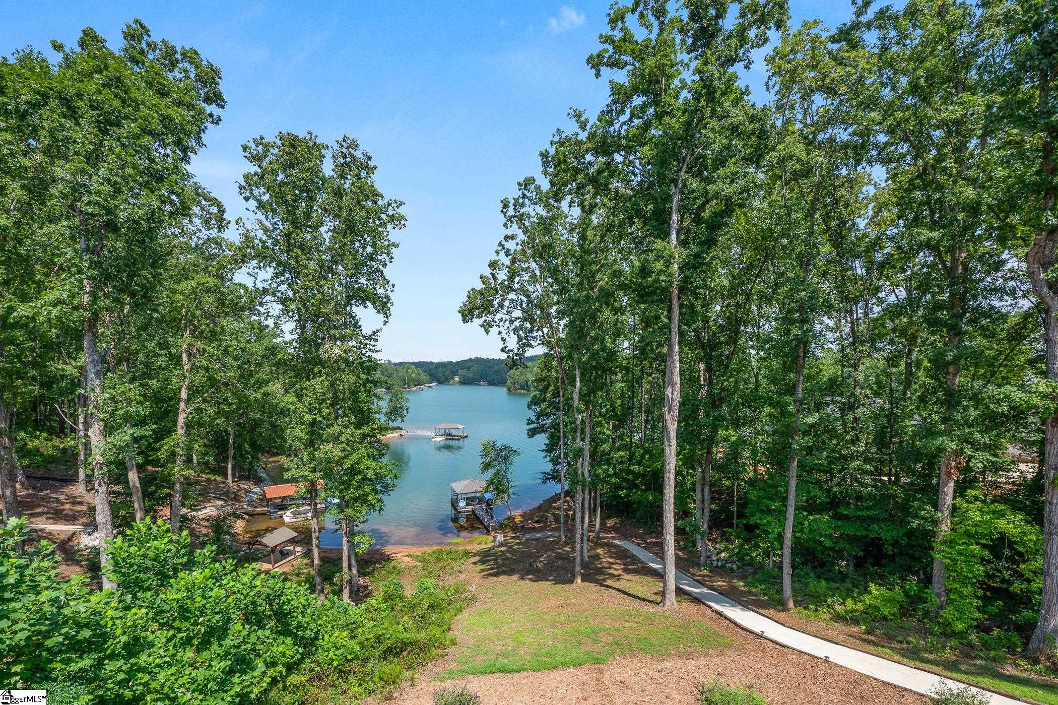 803 Barefoot Cove Drive West Union, SC 29696