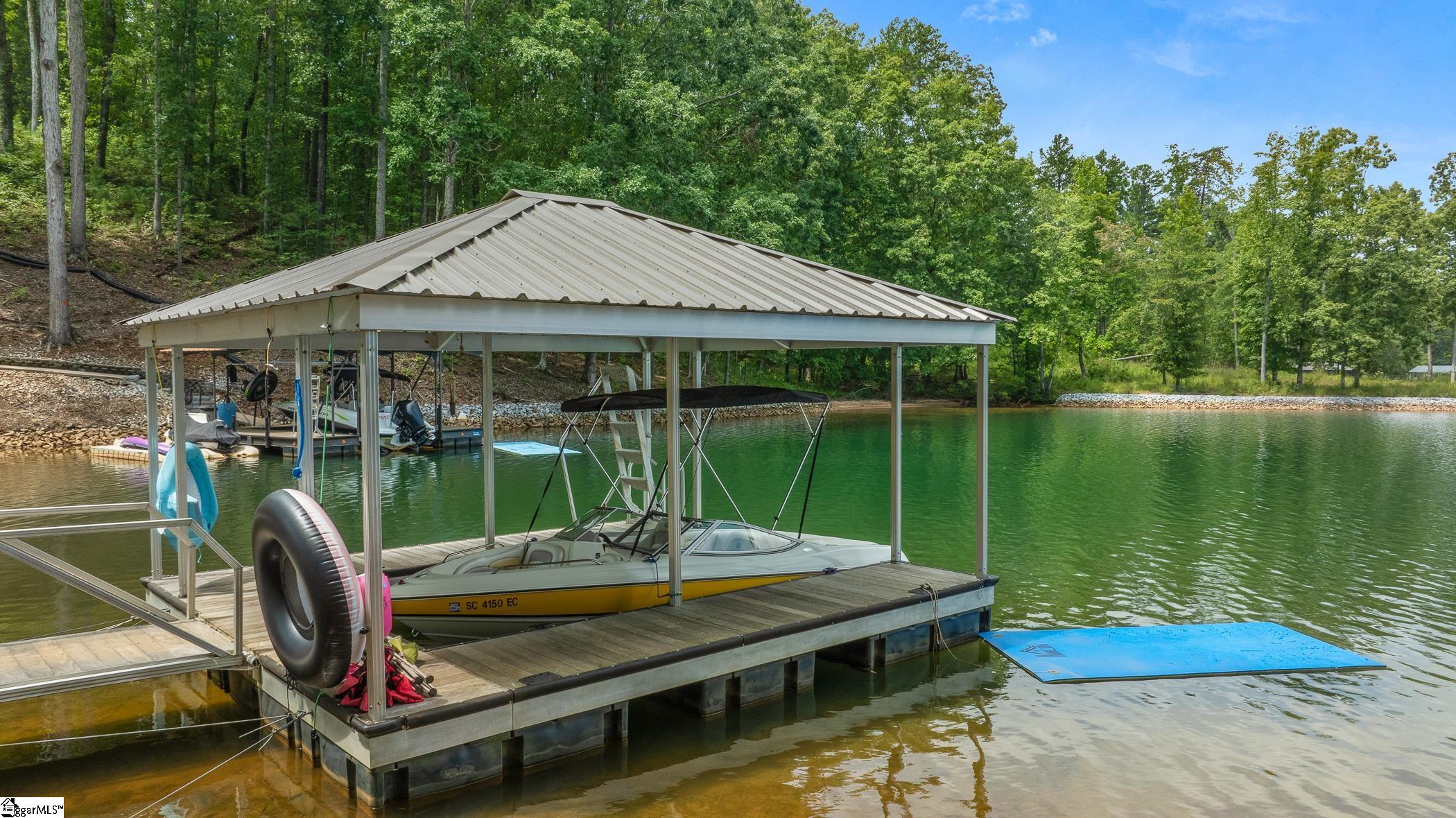 803 Barefoot Cove Drive West Union, SC 29696