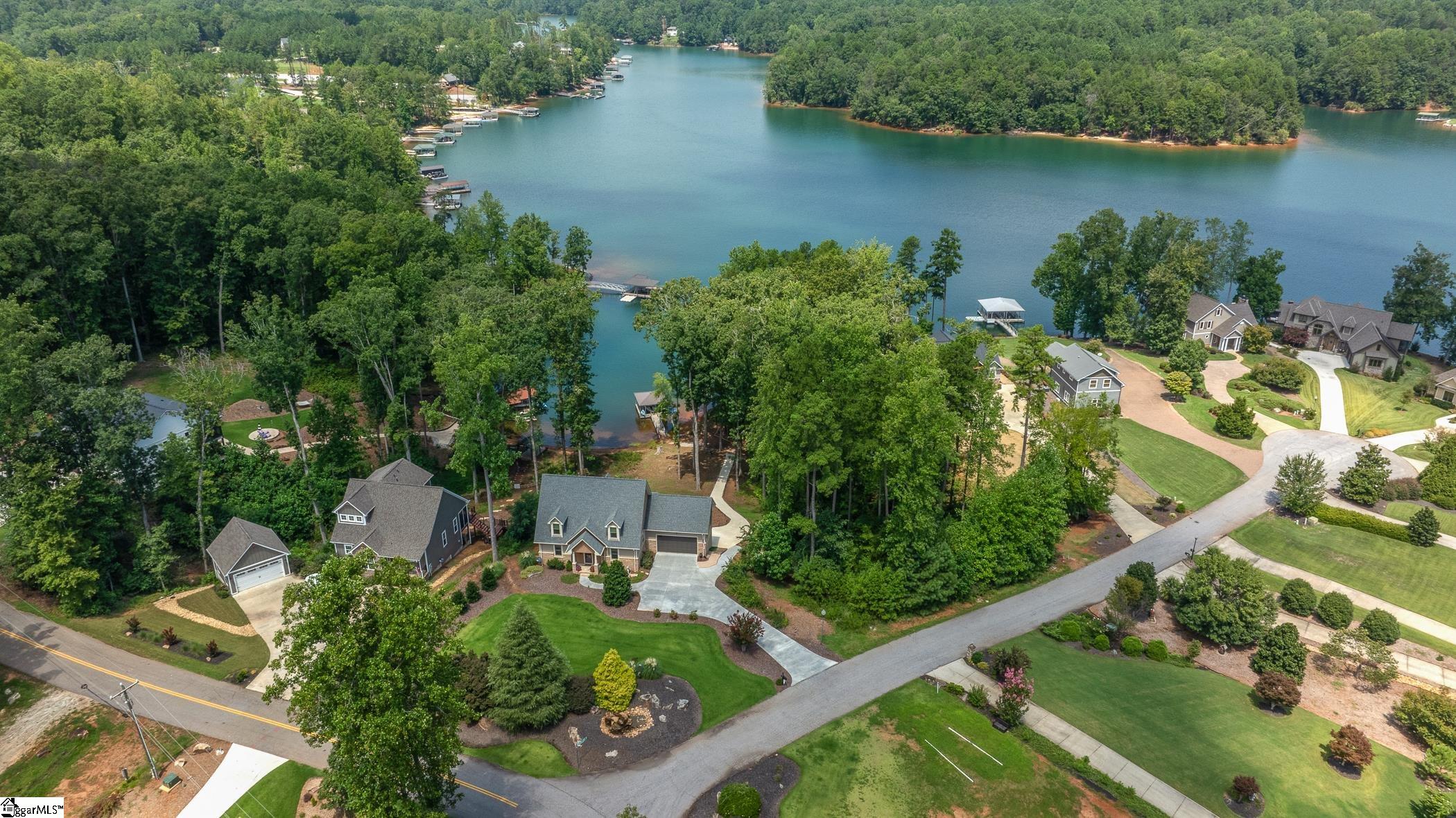 803 Barefoot Cove Drive West Union, SC 29696