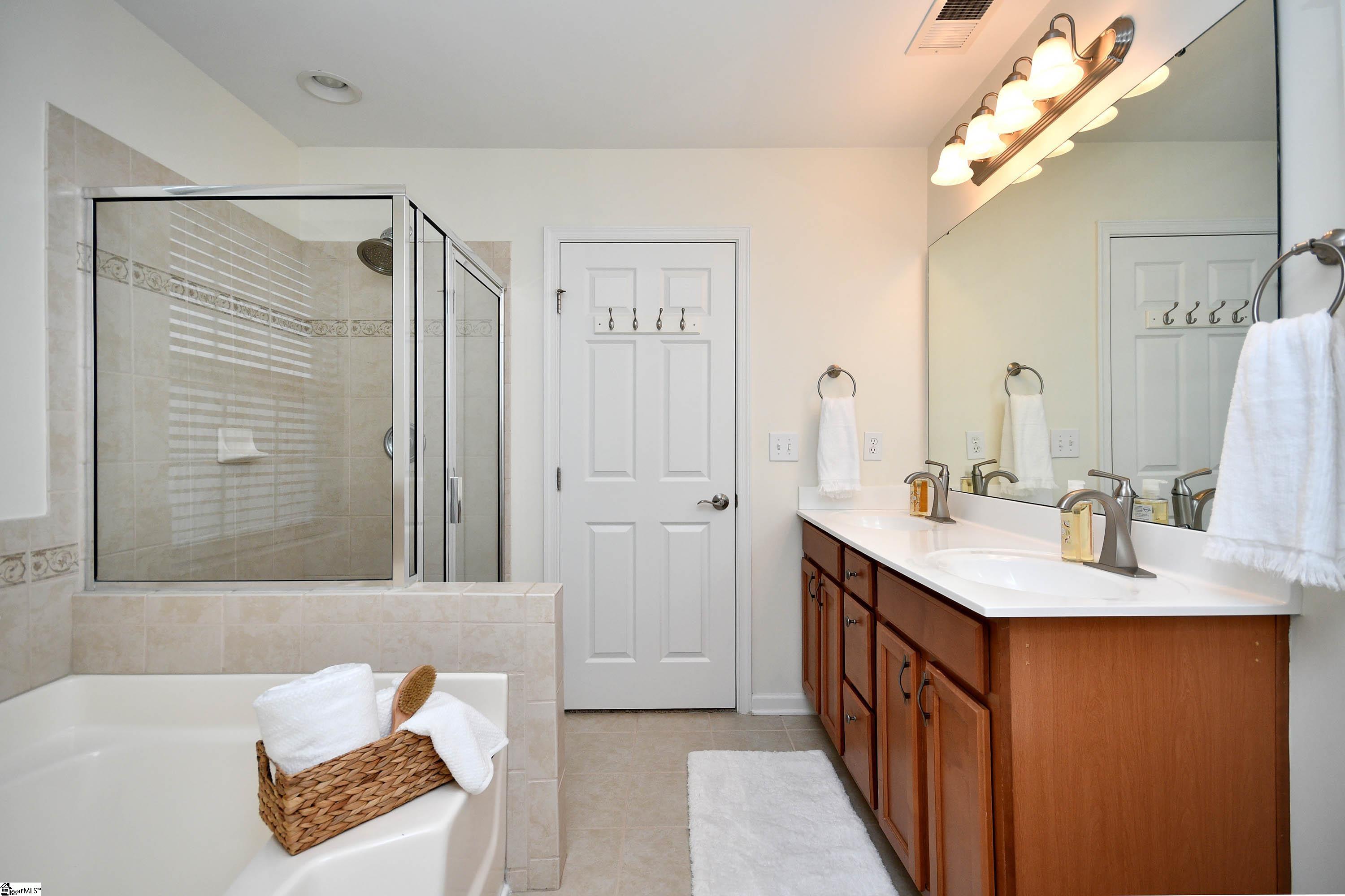7 Kenton Finch Court Simpsonville, SC 29681