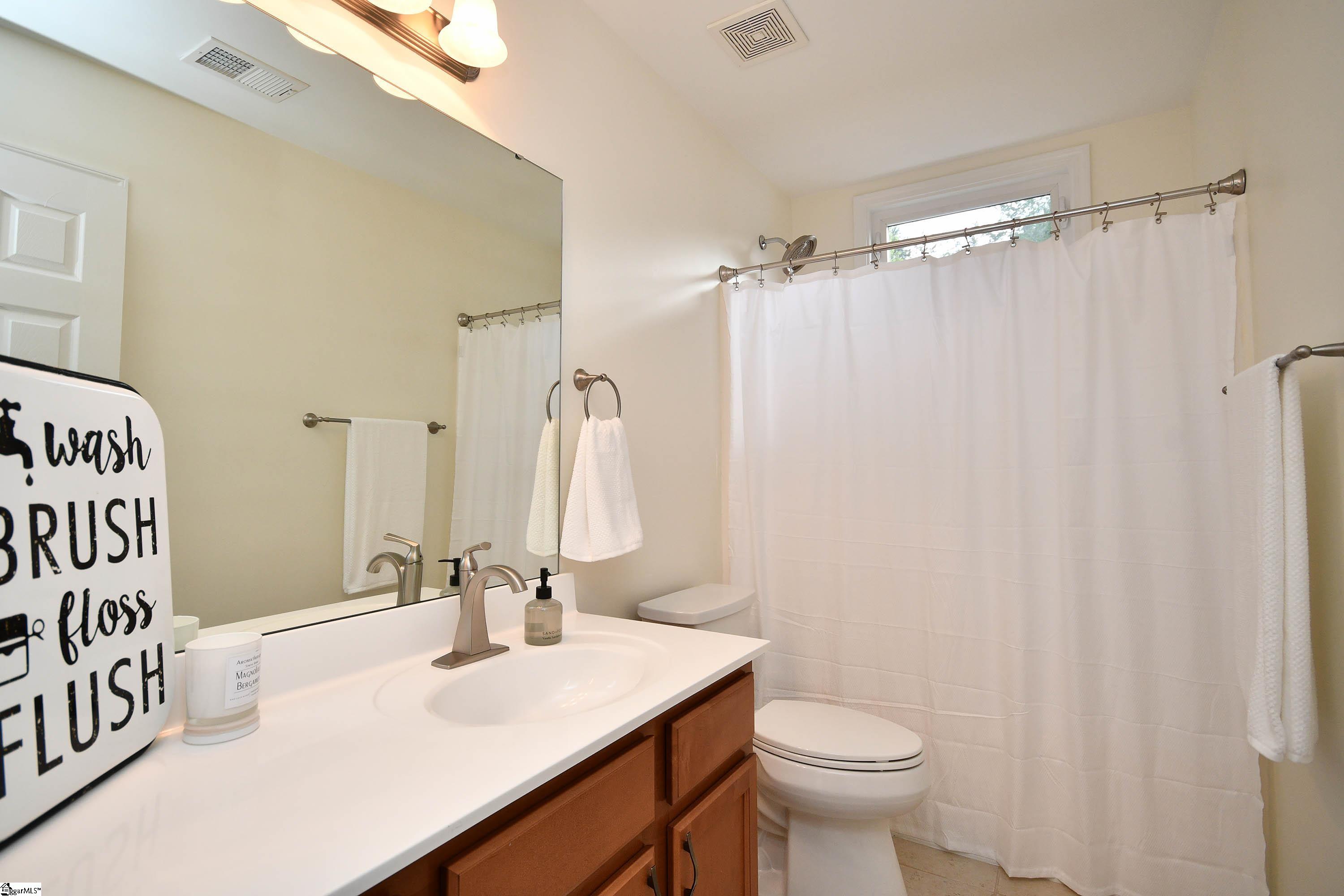 7 Kenton Finch Court Simpsonville, SC 29681