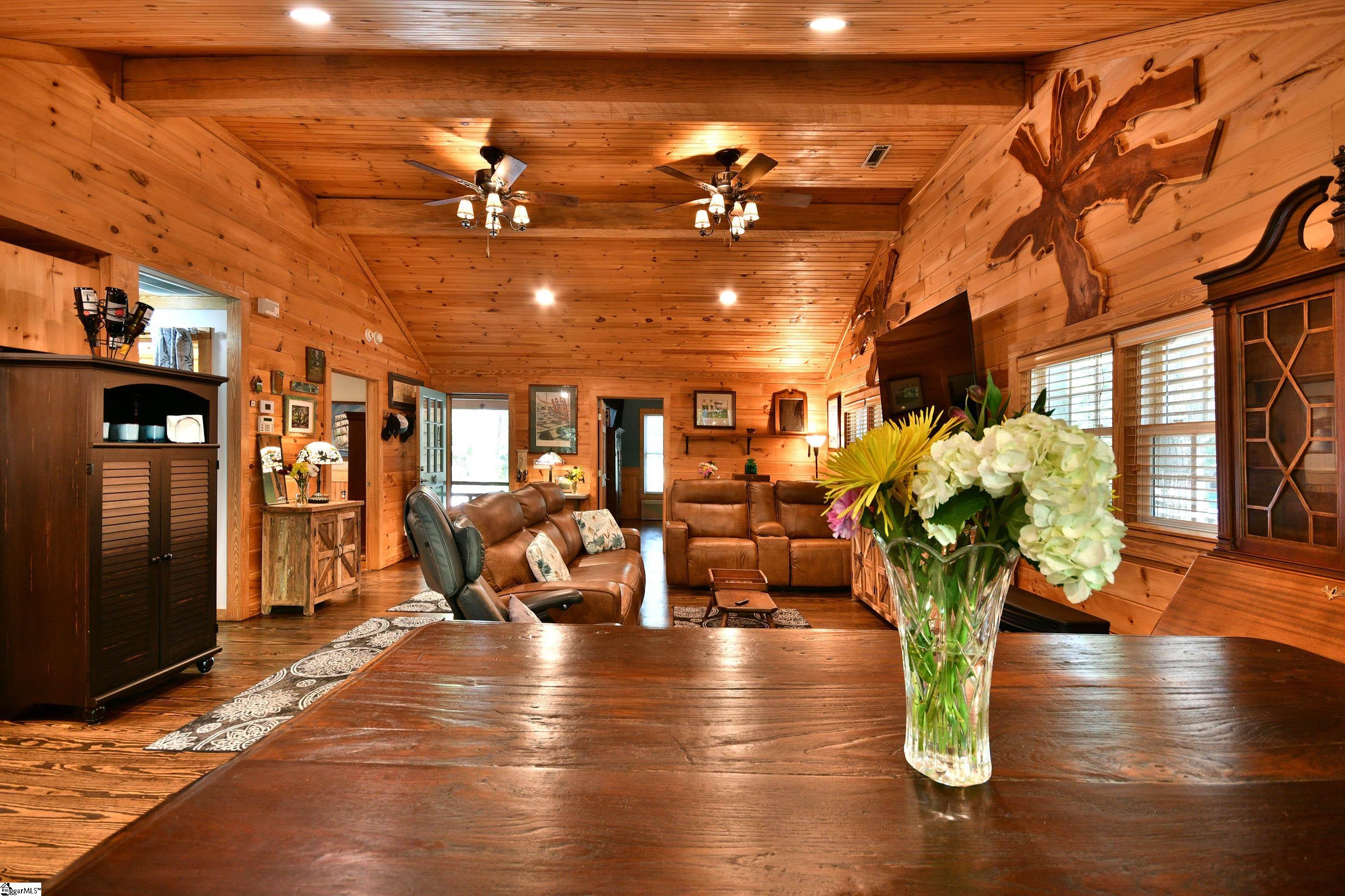 16 Pipe Line Lane Cleveland, SC 29365