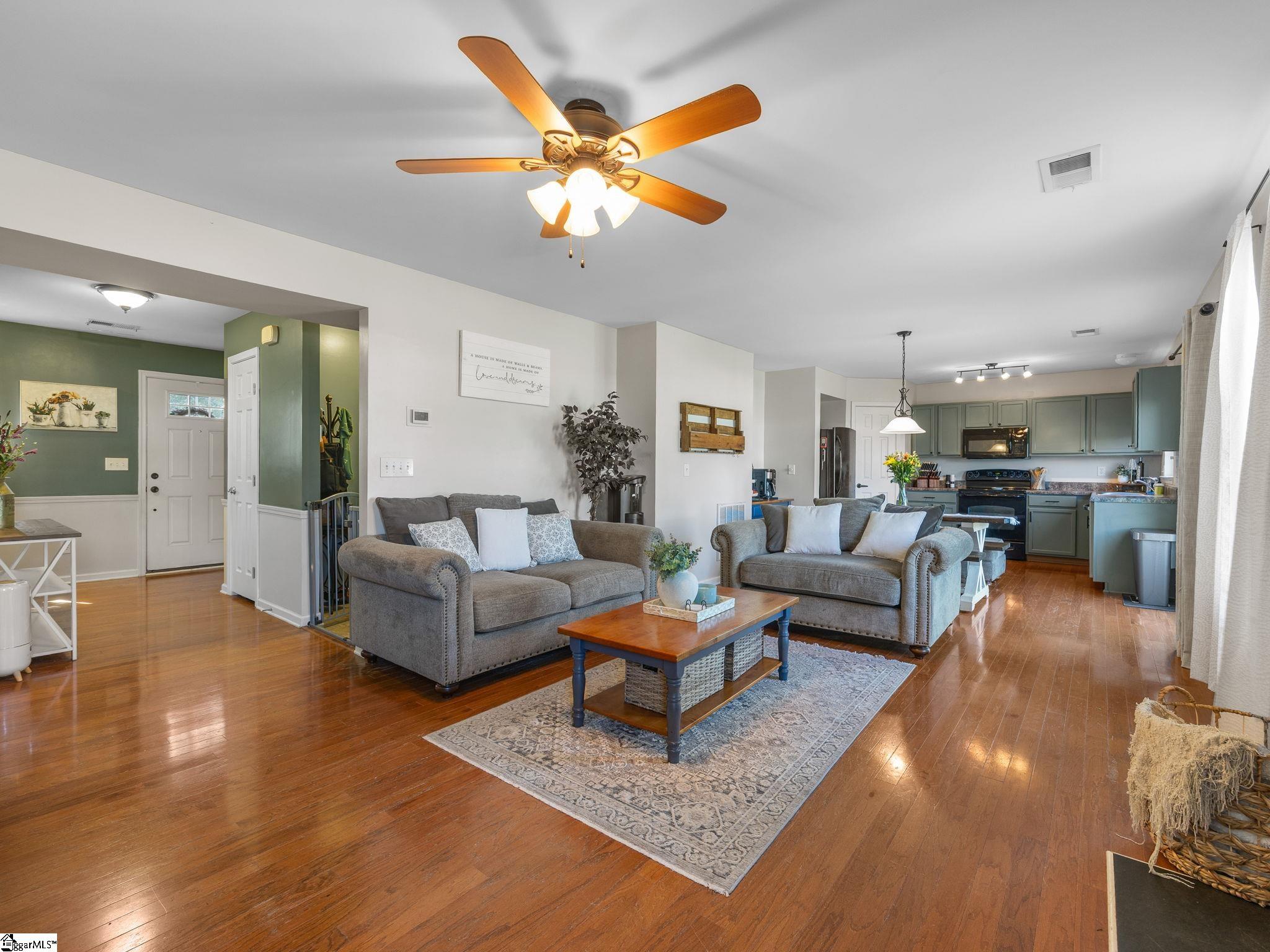 22 Pfeiffer Court Simpsonville, SC 29681