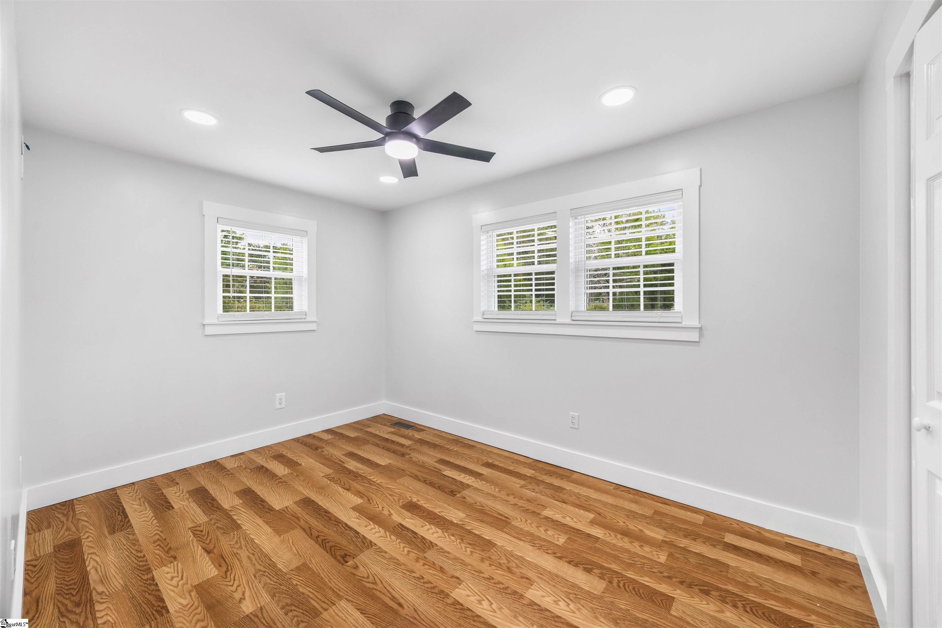 4 Par Drive Greenville, SC 29609