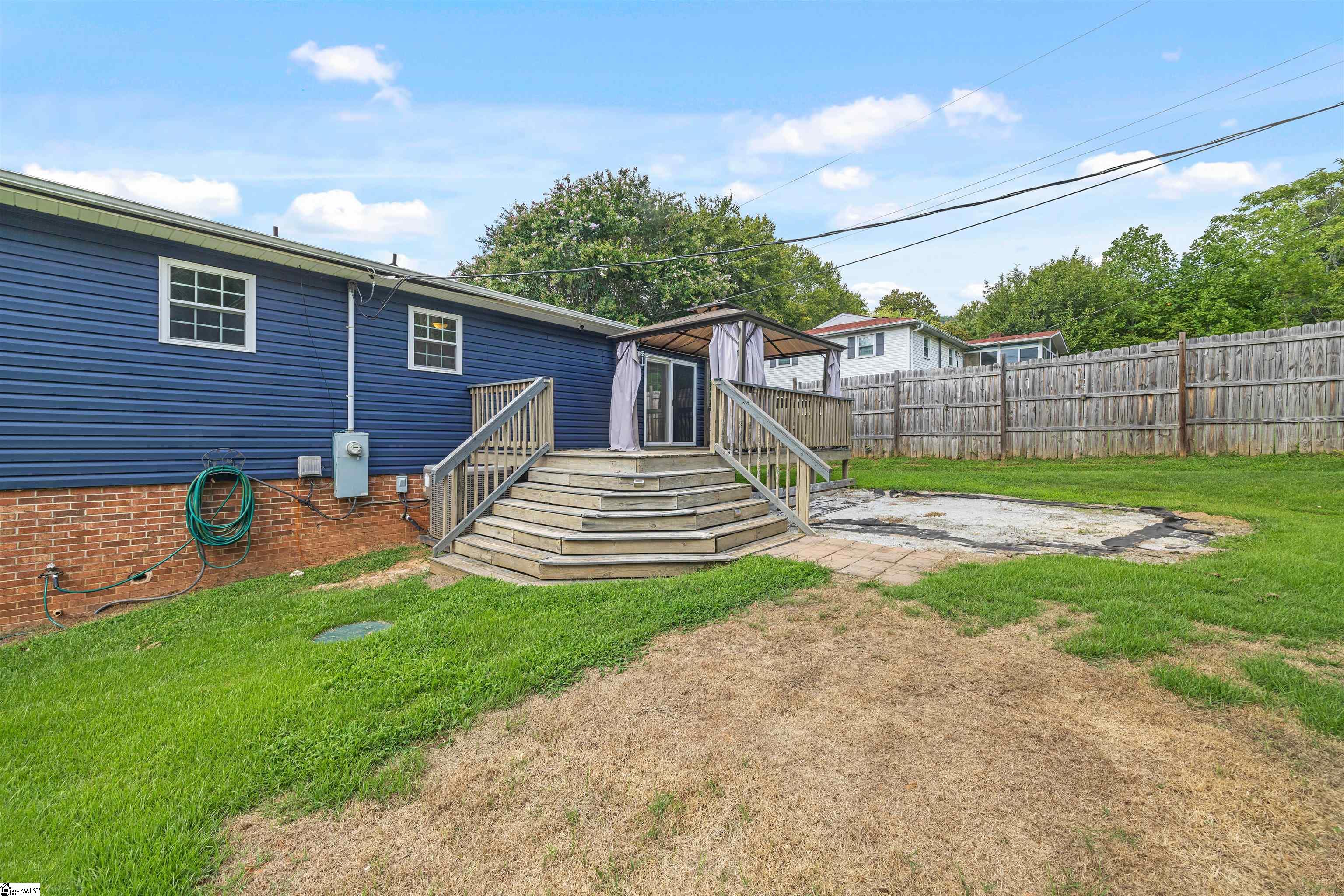 4 Par Drive Greenville, SC 29609