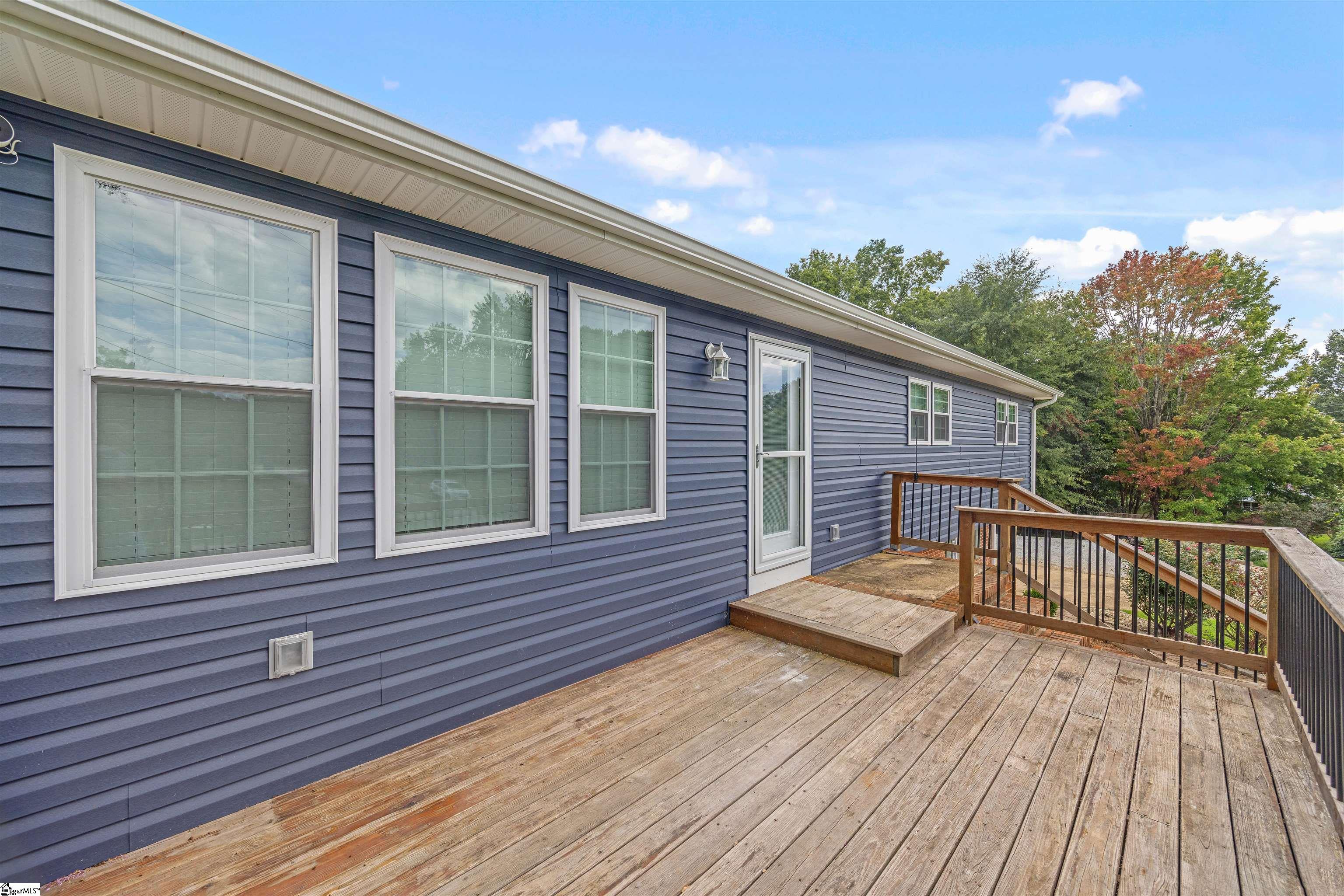 4 Par Drive Greenville, SC 29609
