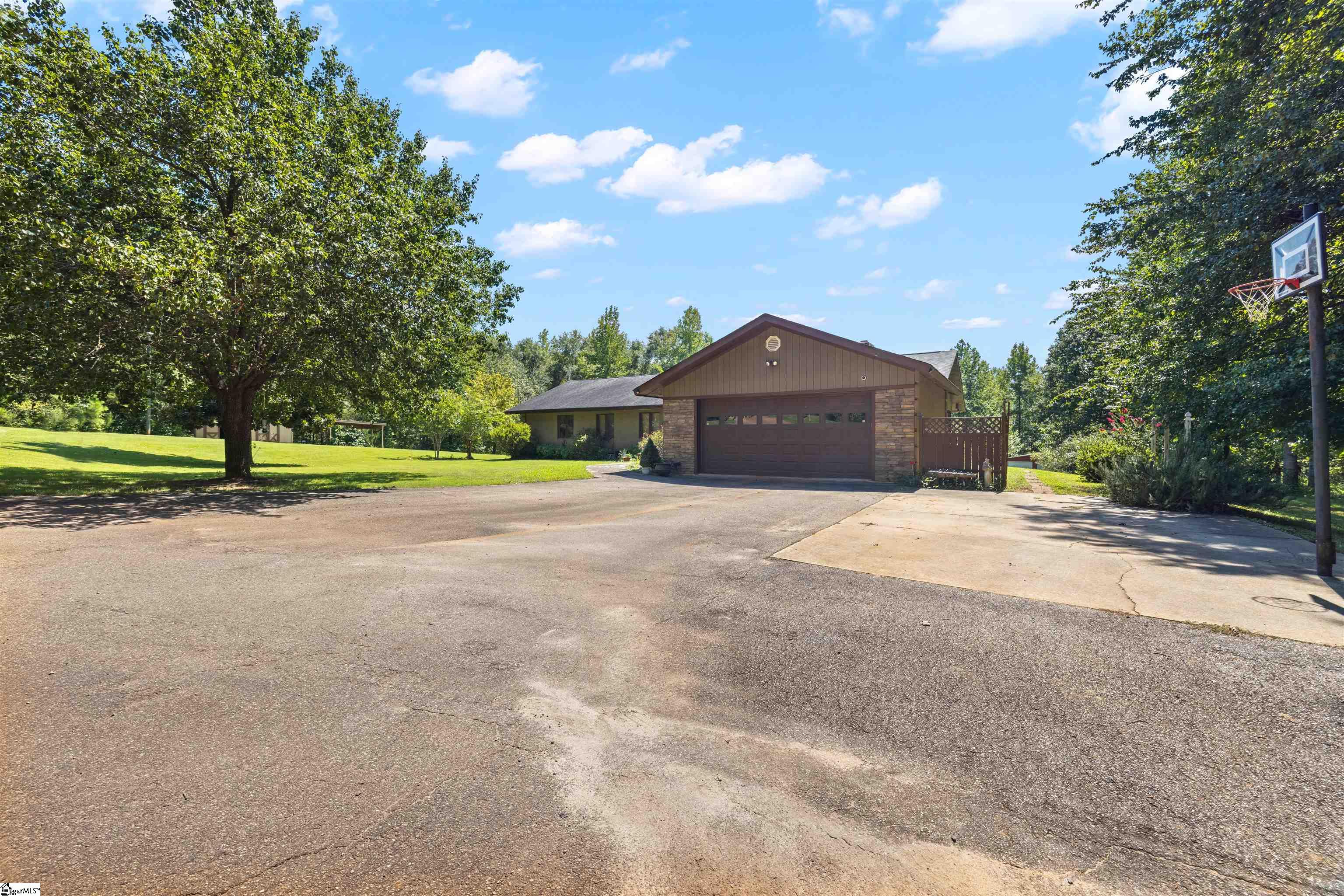 450 Weatherly Road Inman, SC 29349