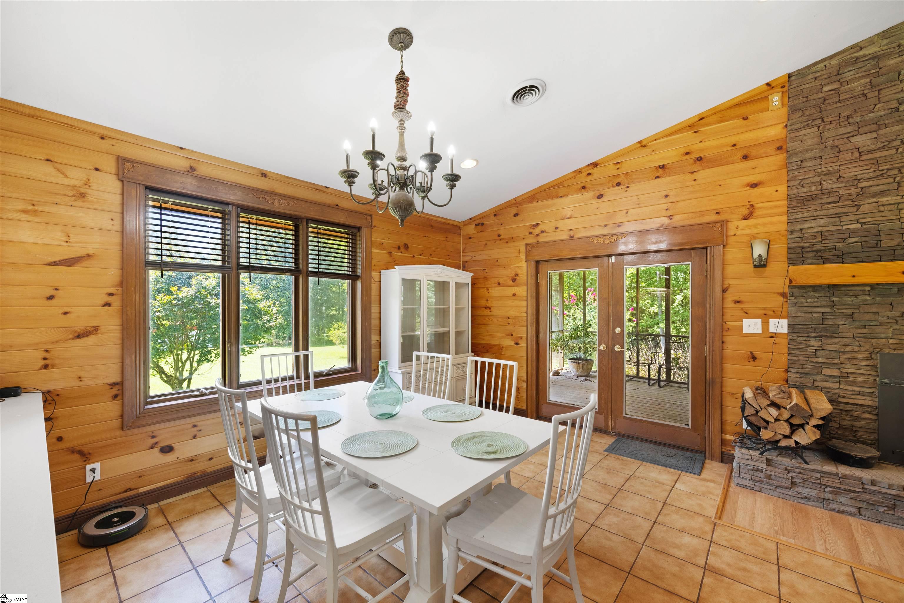 450 Weatherly Road Inman, SC 29349