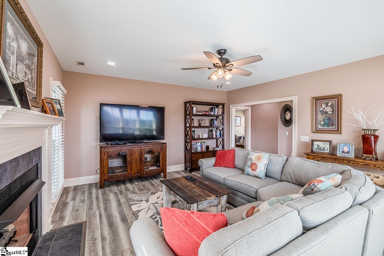902 Blue Moon Street Taylors, SC 29687