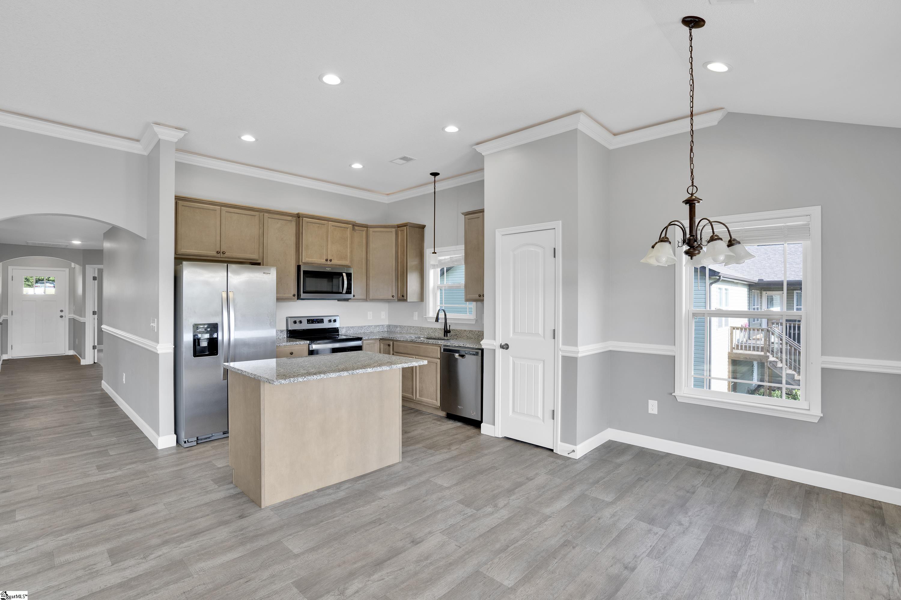 292 Long Branch Road Chesnee, SC 29323