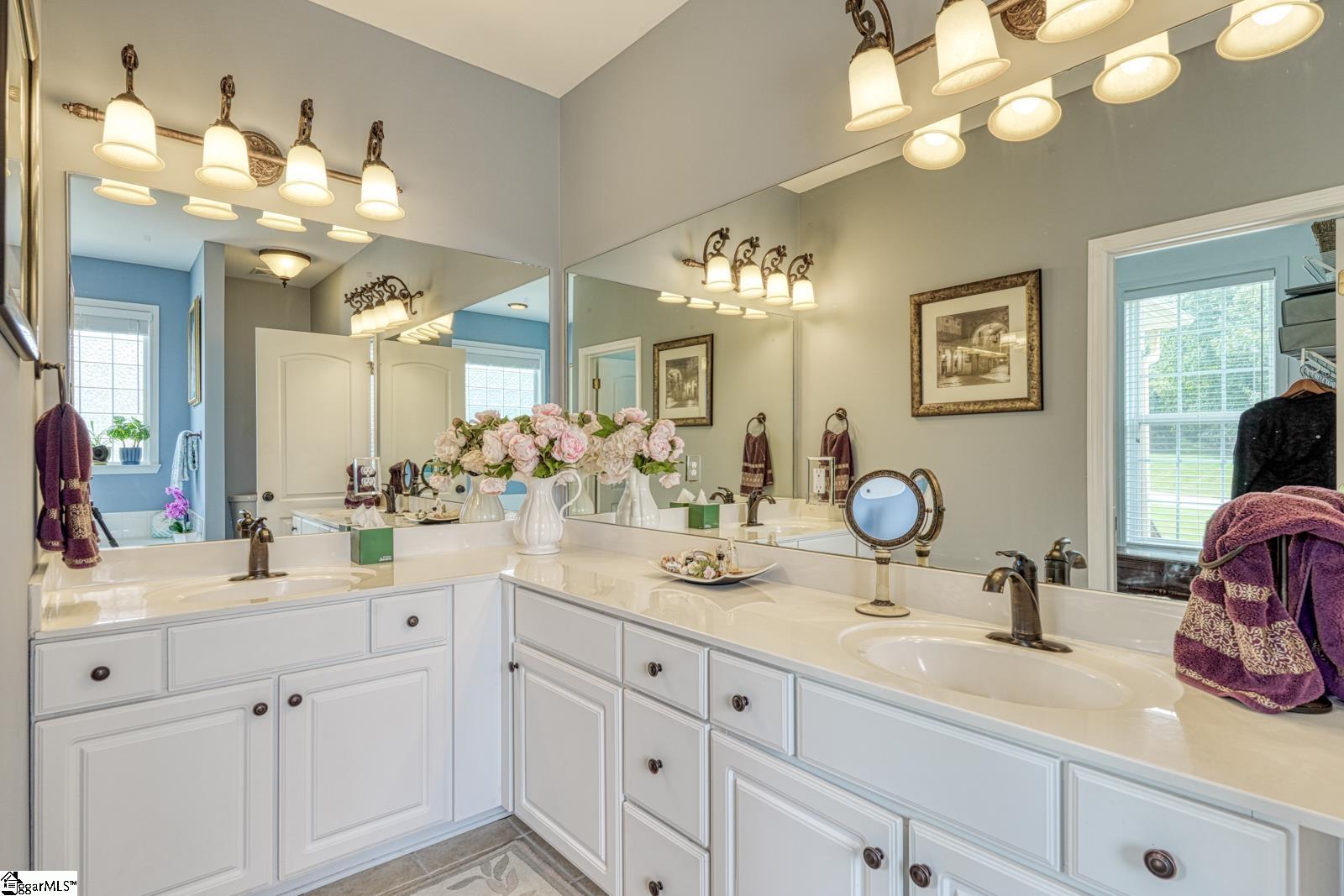 27 King Eider Way Taylors, SC 29687