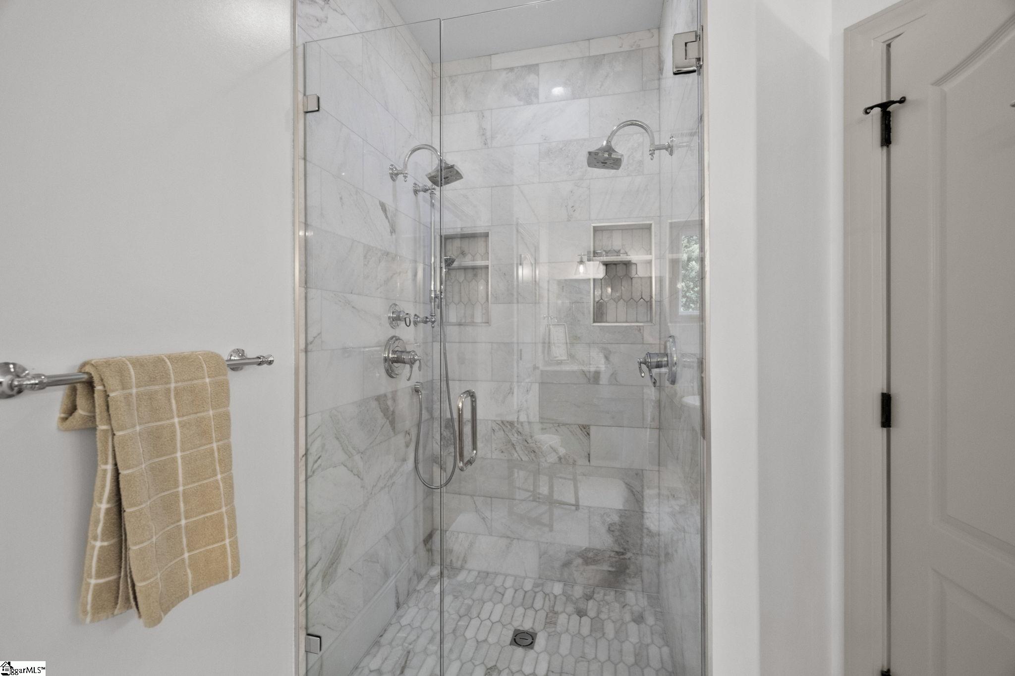 166 South Oak Pointe Drive Seneca, SC 29672