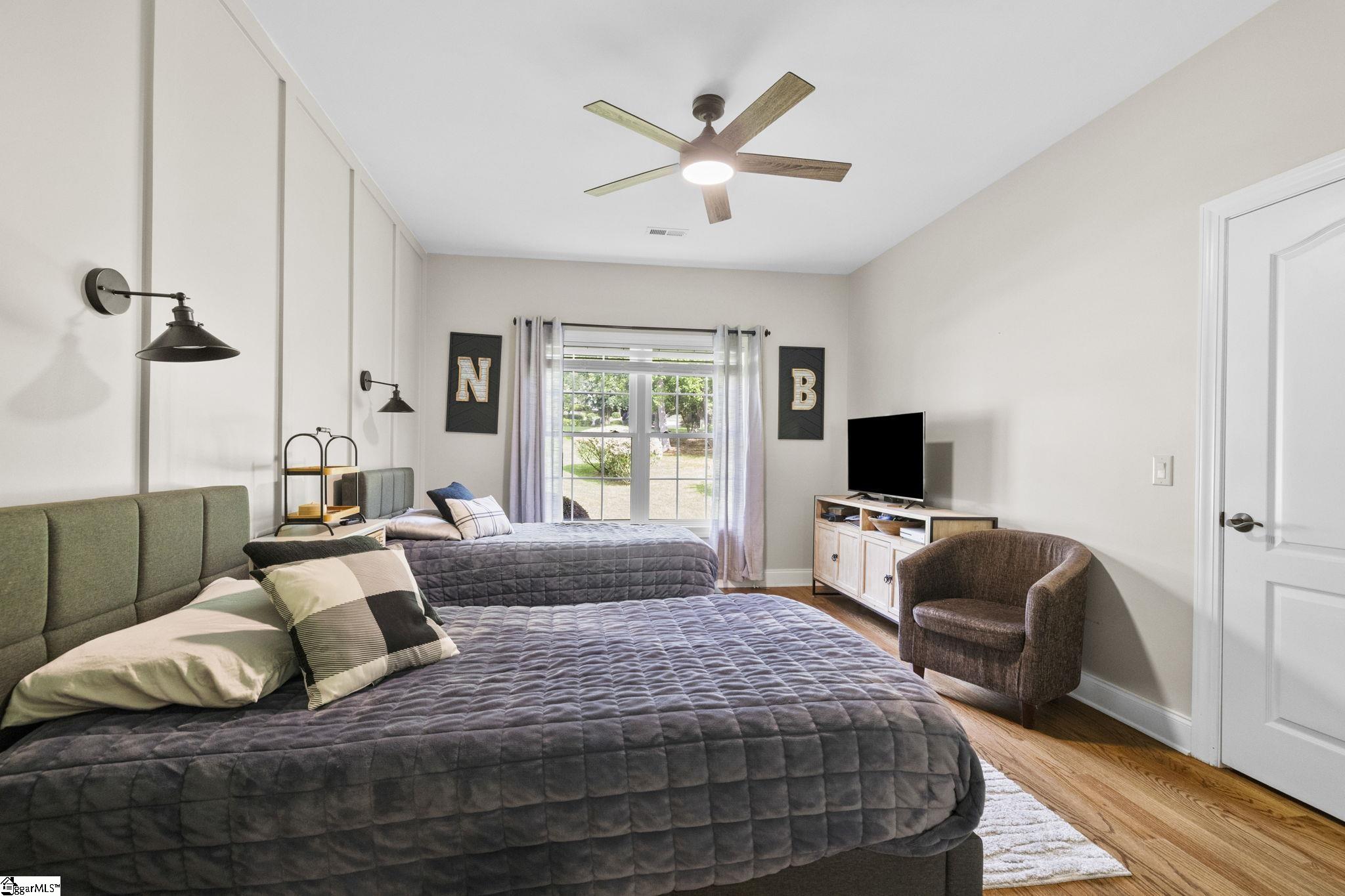 166 South Oak Pointe Drive Seneca, SC 29672