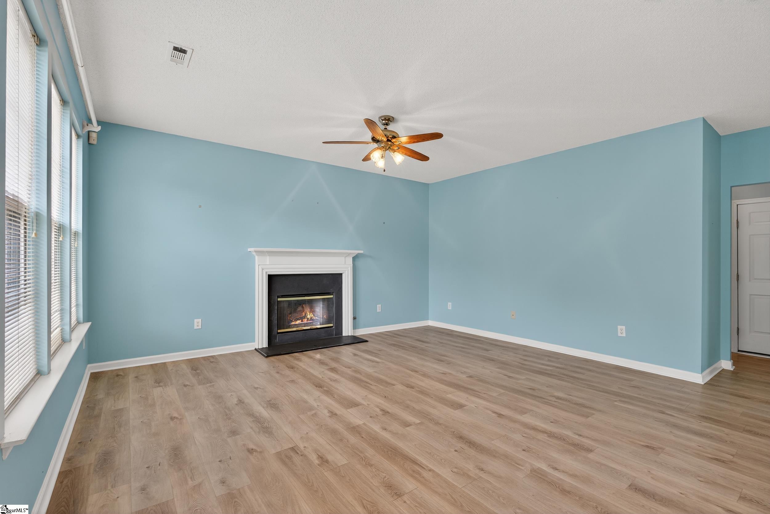 6 Sentry Way Simpsonville, SC 29680