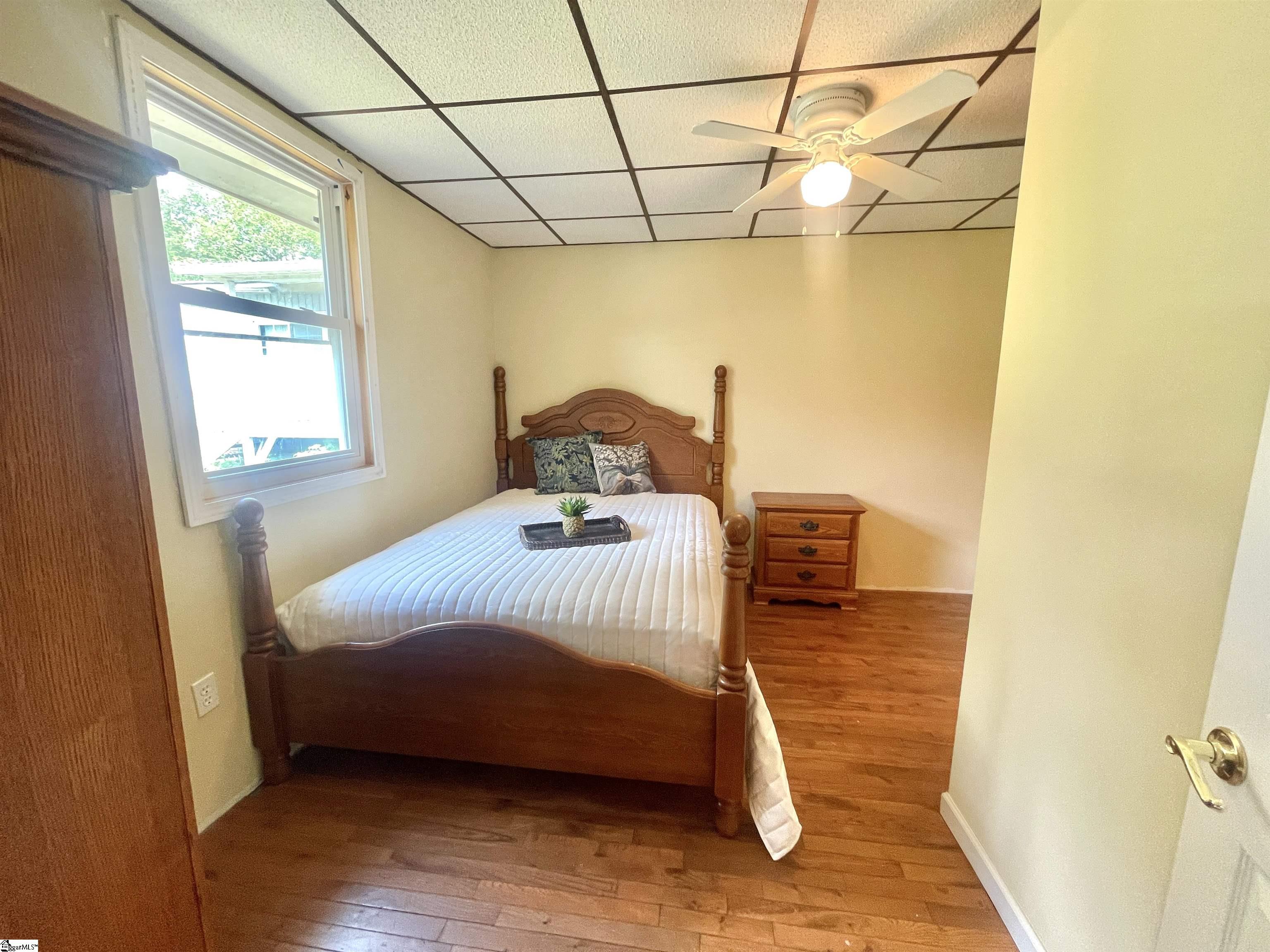 432 Hyde Cove Road Fair Play, SC 29643