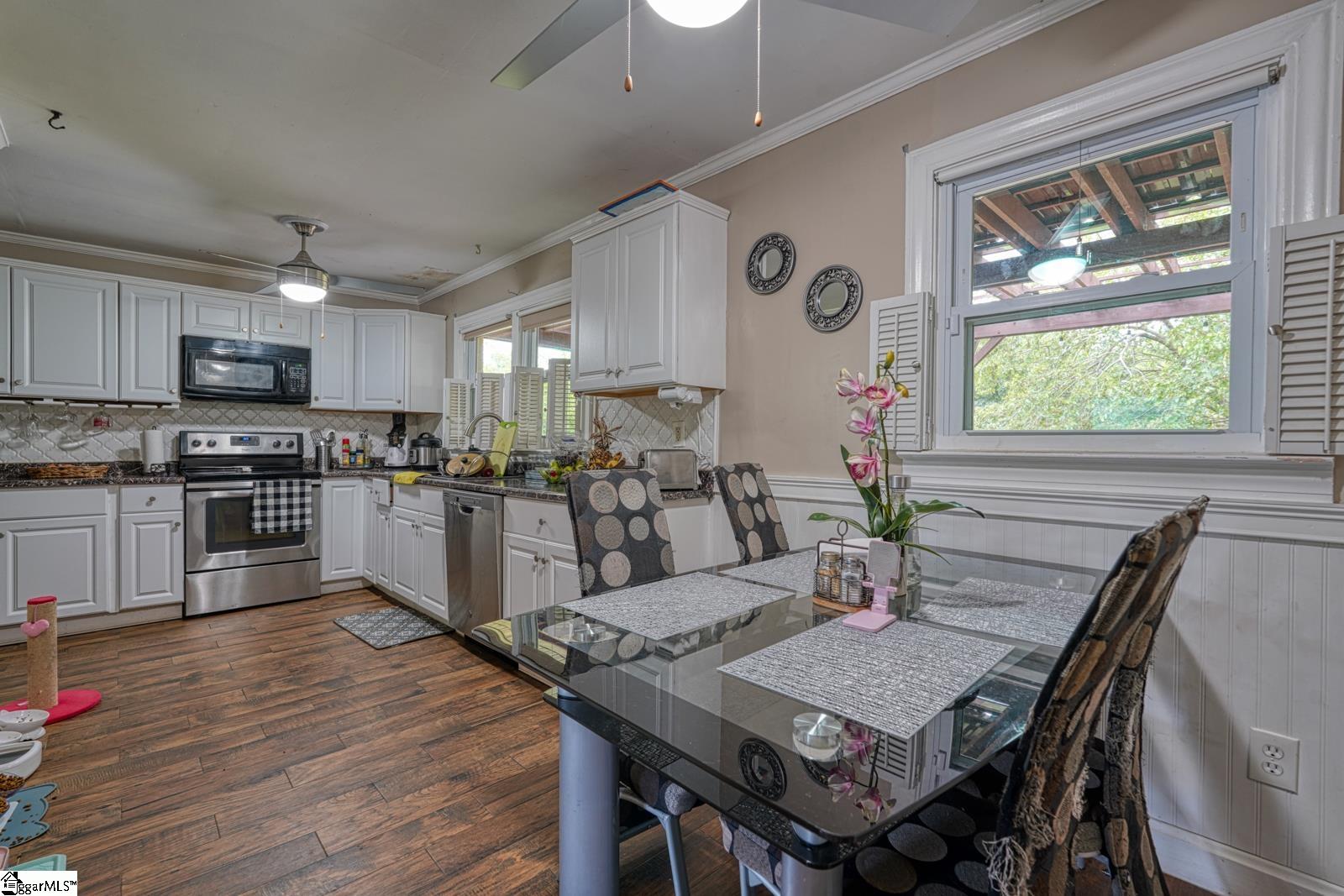 18 Maudie Street Greenville, SC 29605