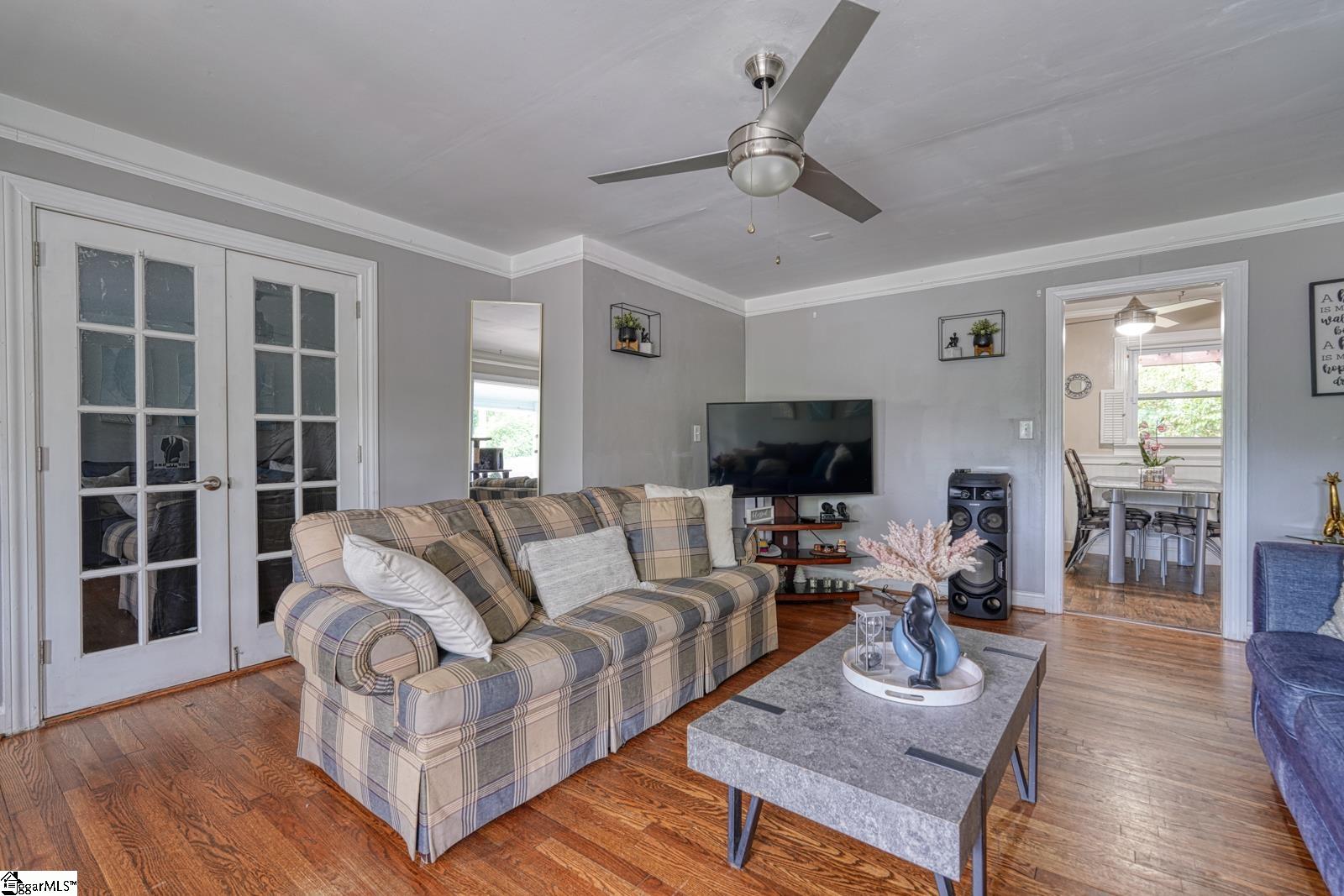 18 Maudie Street Greenville, SC 29605