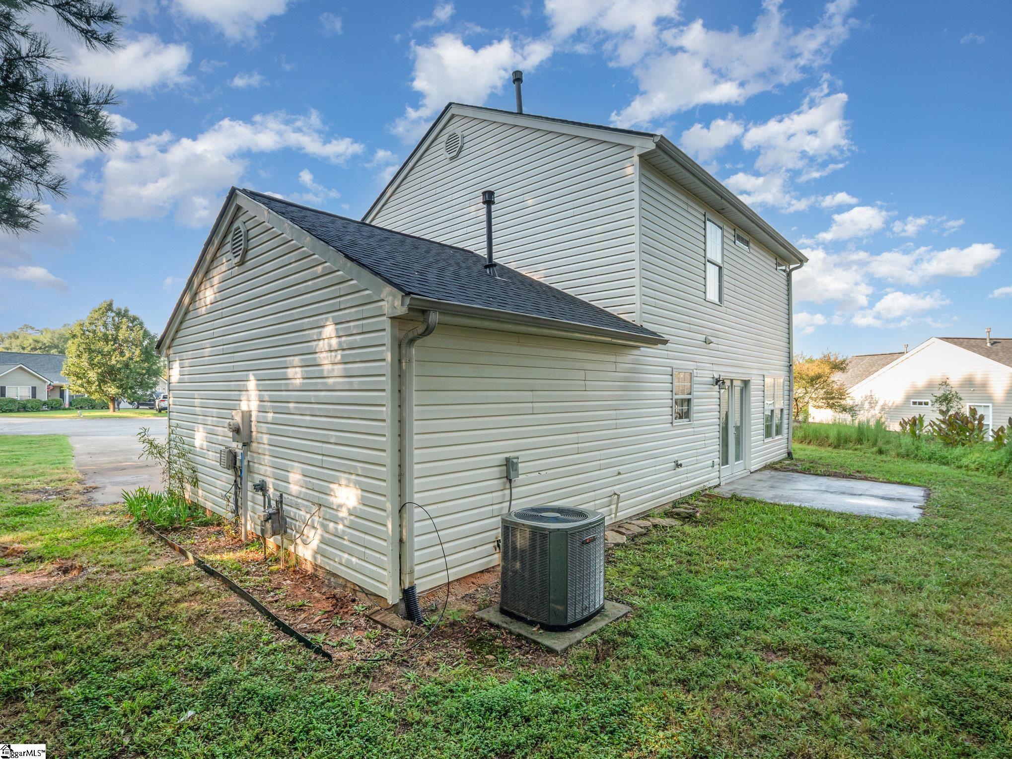 658 Hunters Lane Anderson, SC 29625-2036