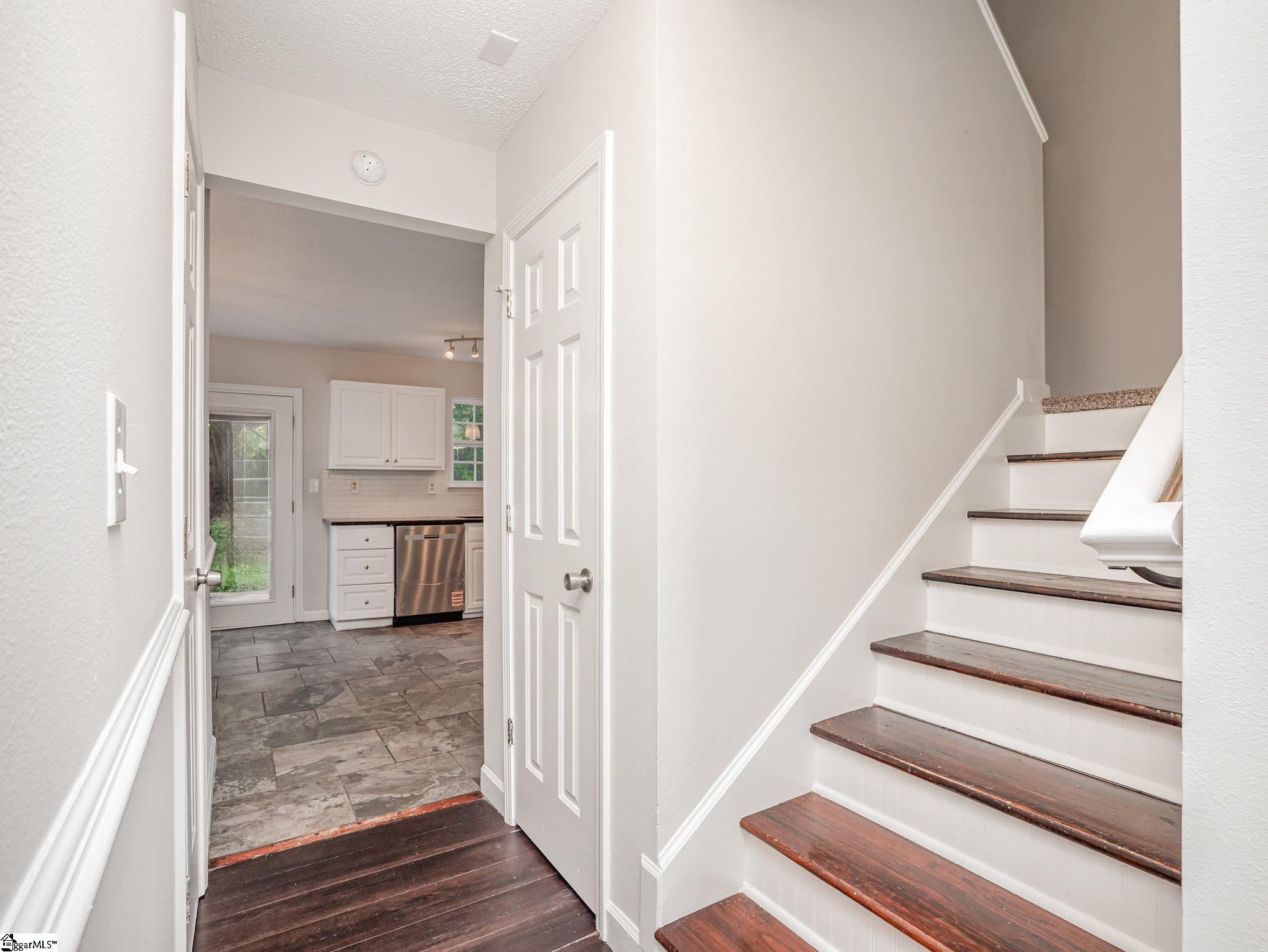658 Hunters Lane Anderson, SC 29625-2036