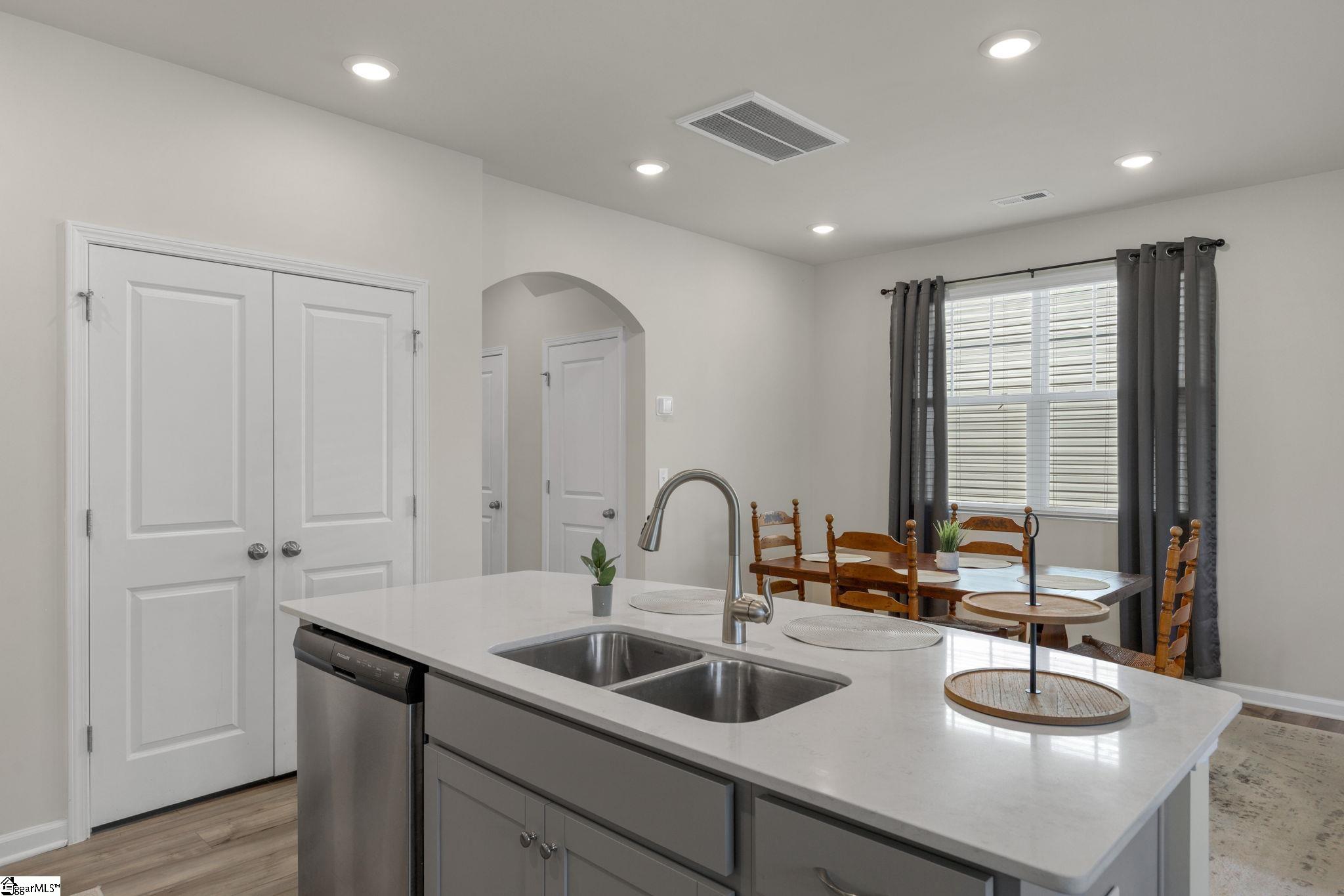 432 Bee Cove Way Pendelton, SC 29670