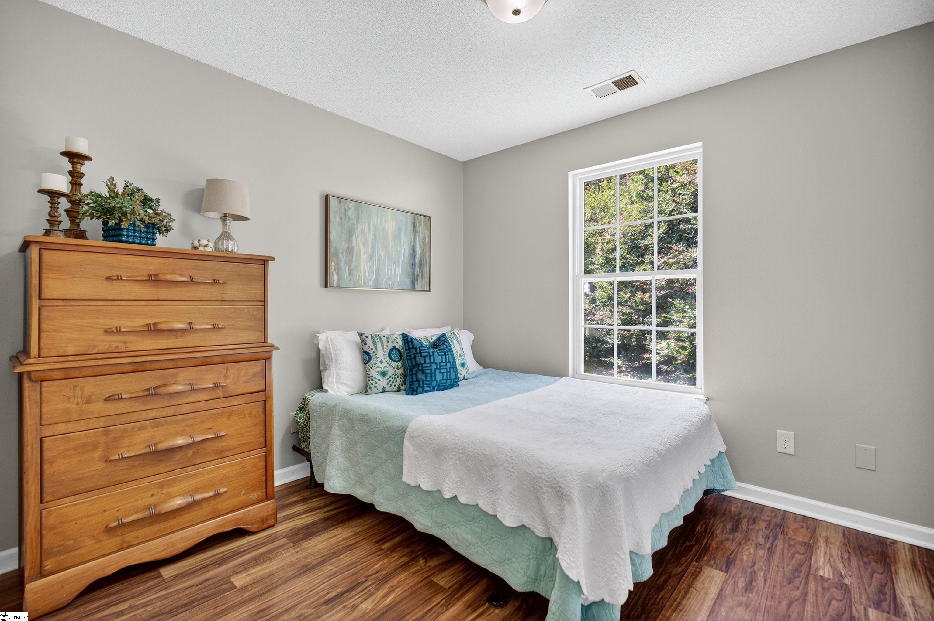 402 Lily Pond Lane Taylors, SC 29687-5765
