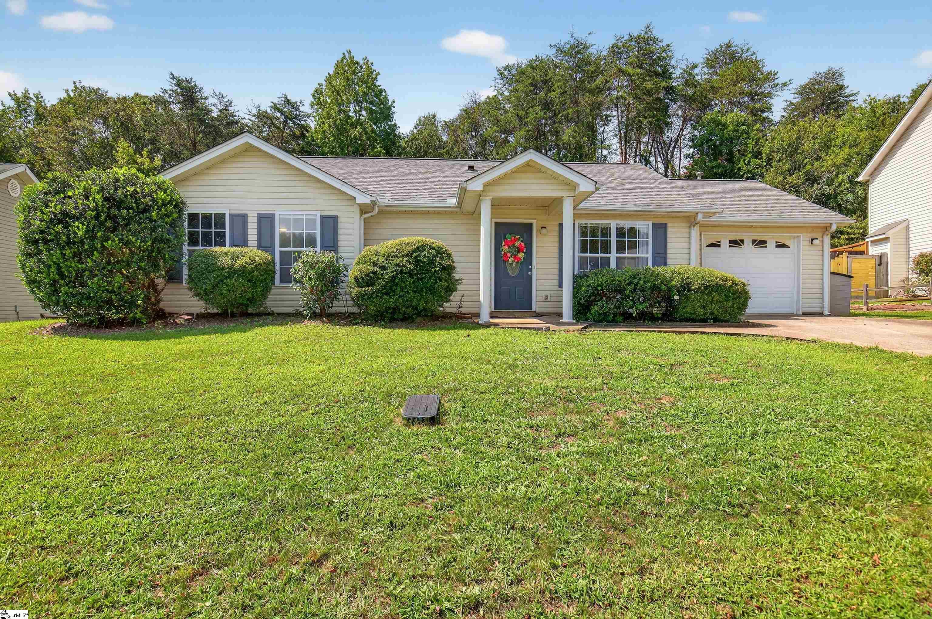 402 Lily Pond Lane Taylors, SC 29687-5765