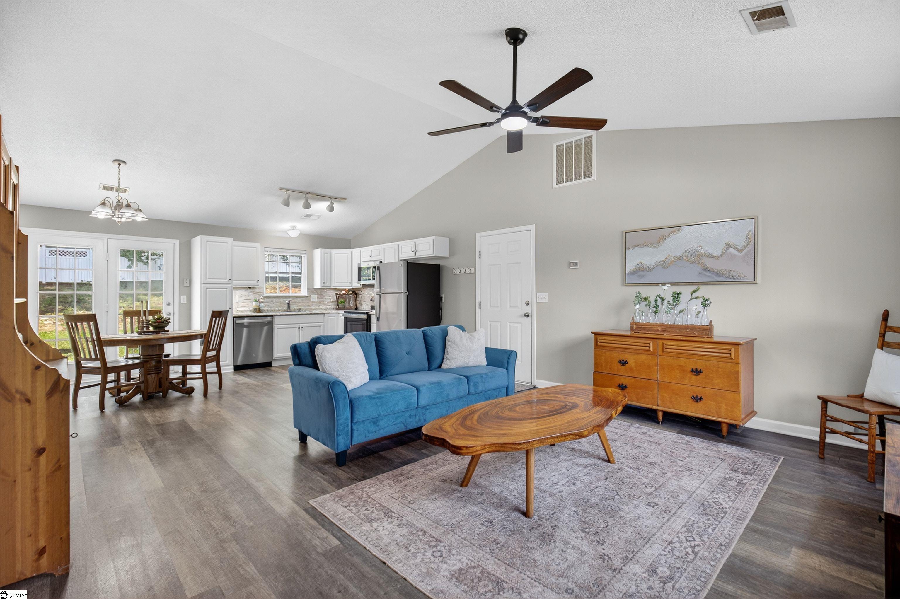 402 Lily Pond Lane Taylors, SC 29687-5765