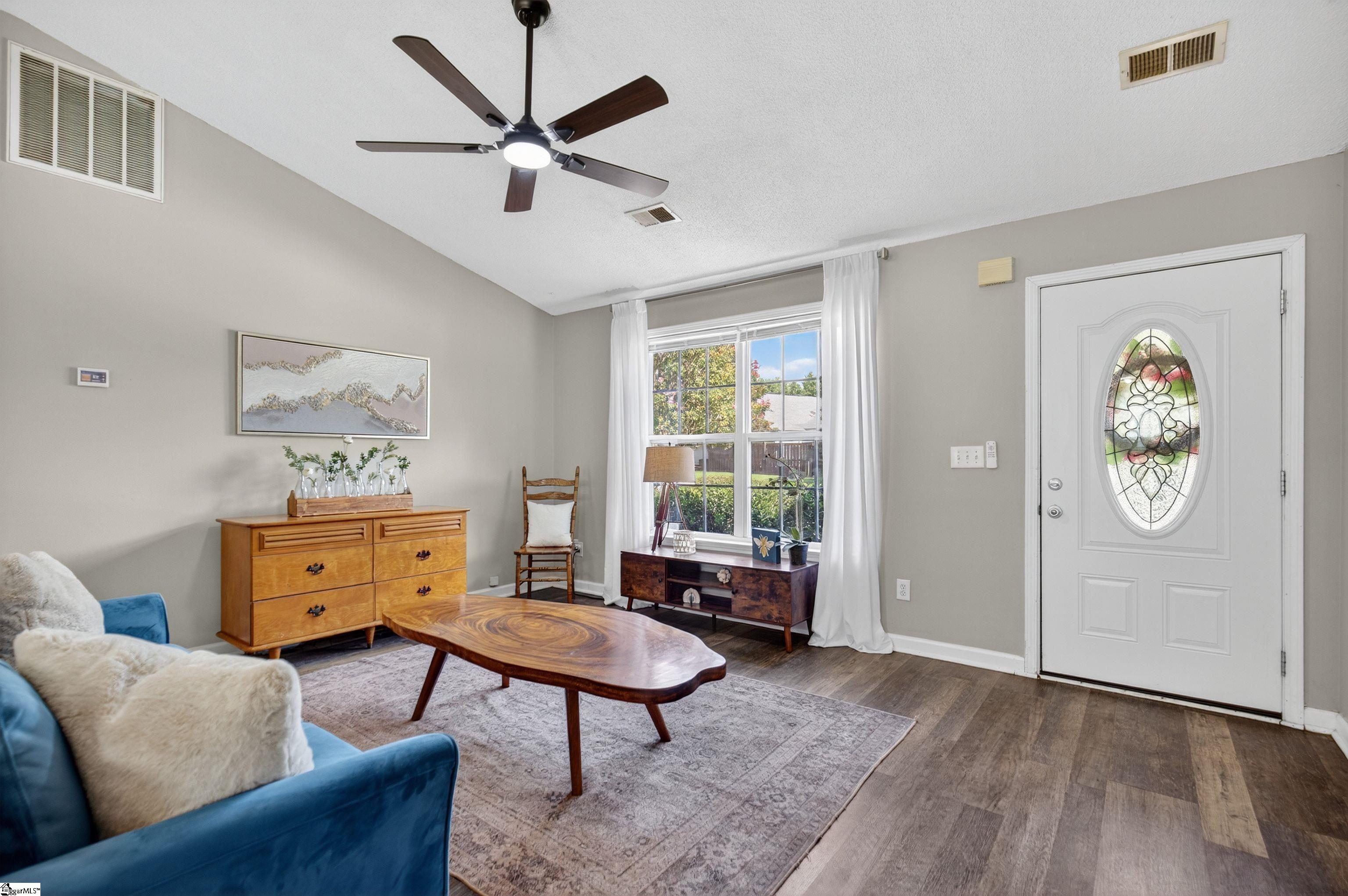 402 Lily Pond Lane Taylors, SC 29687-5765