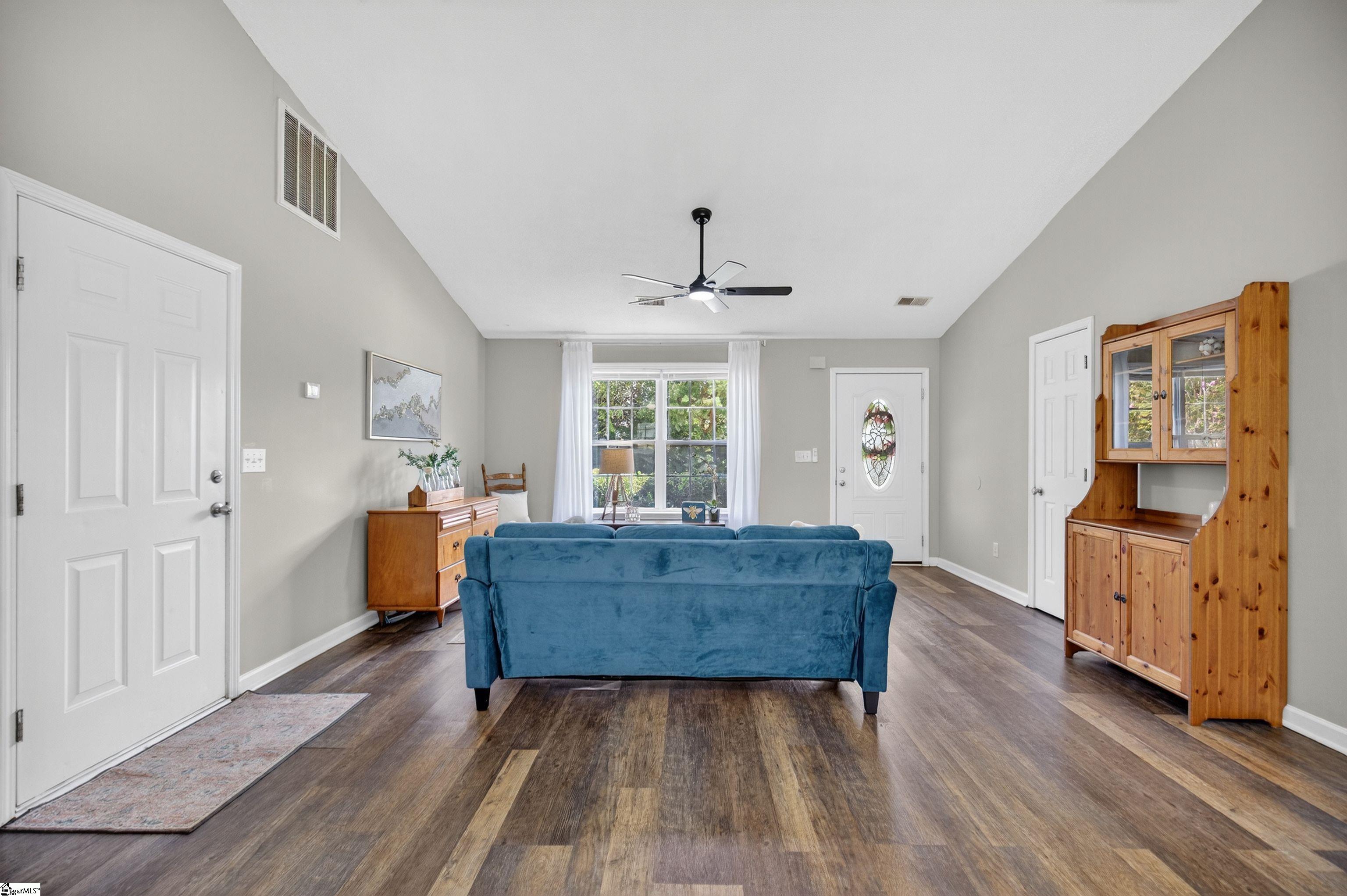 402 Lily Pond Lane Taylors, SC 29687-5765
