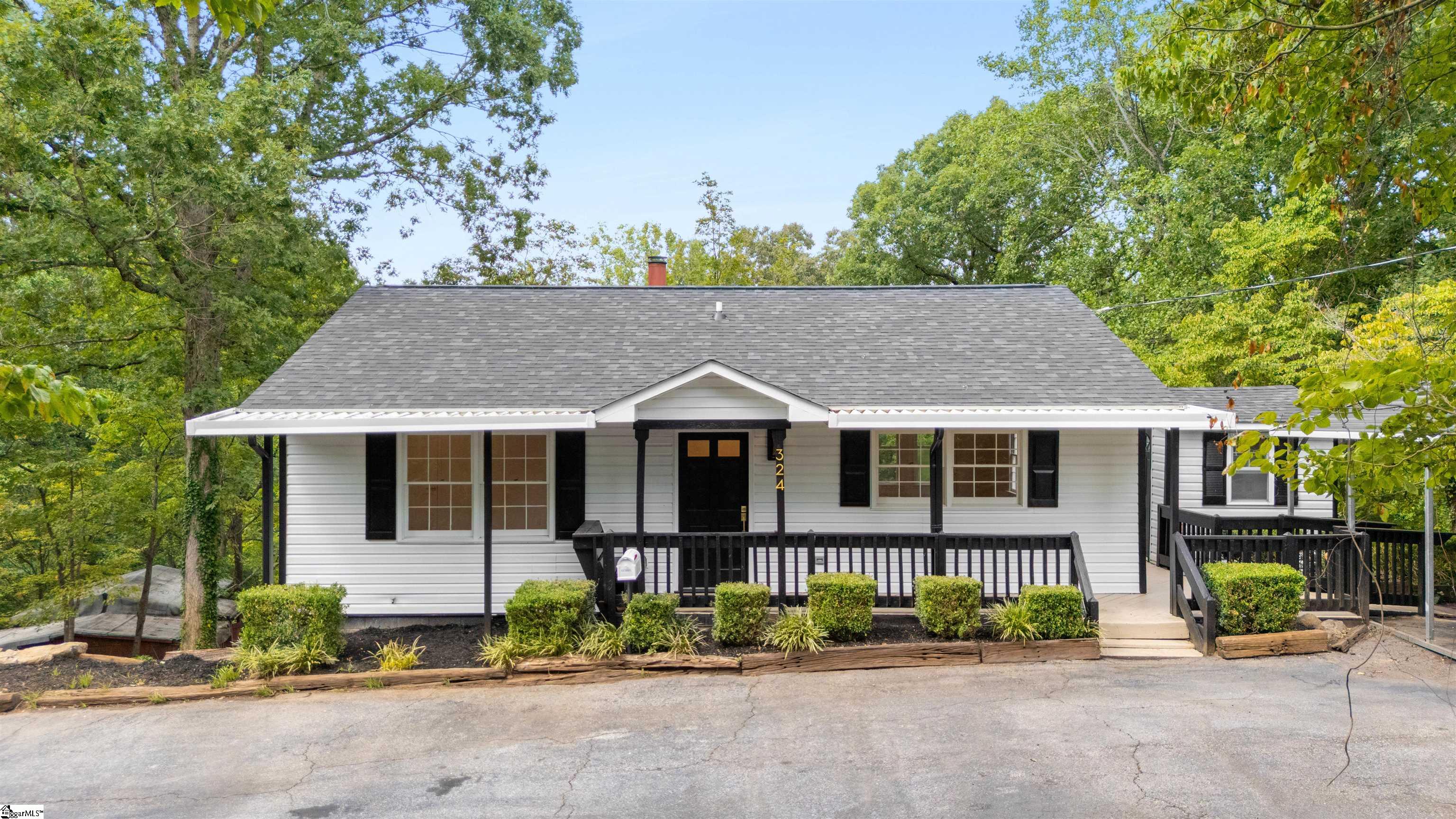 324 Sunny Lane Piedmont, SC 29673