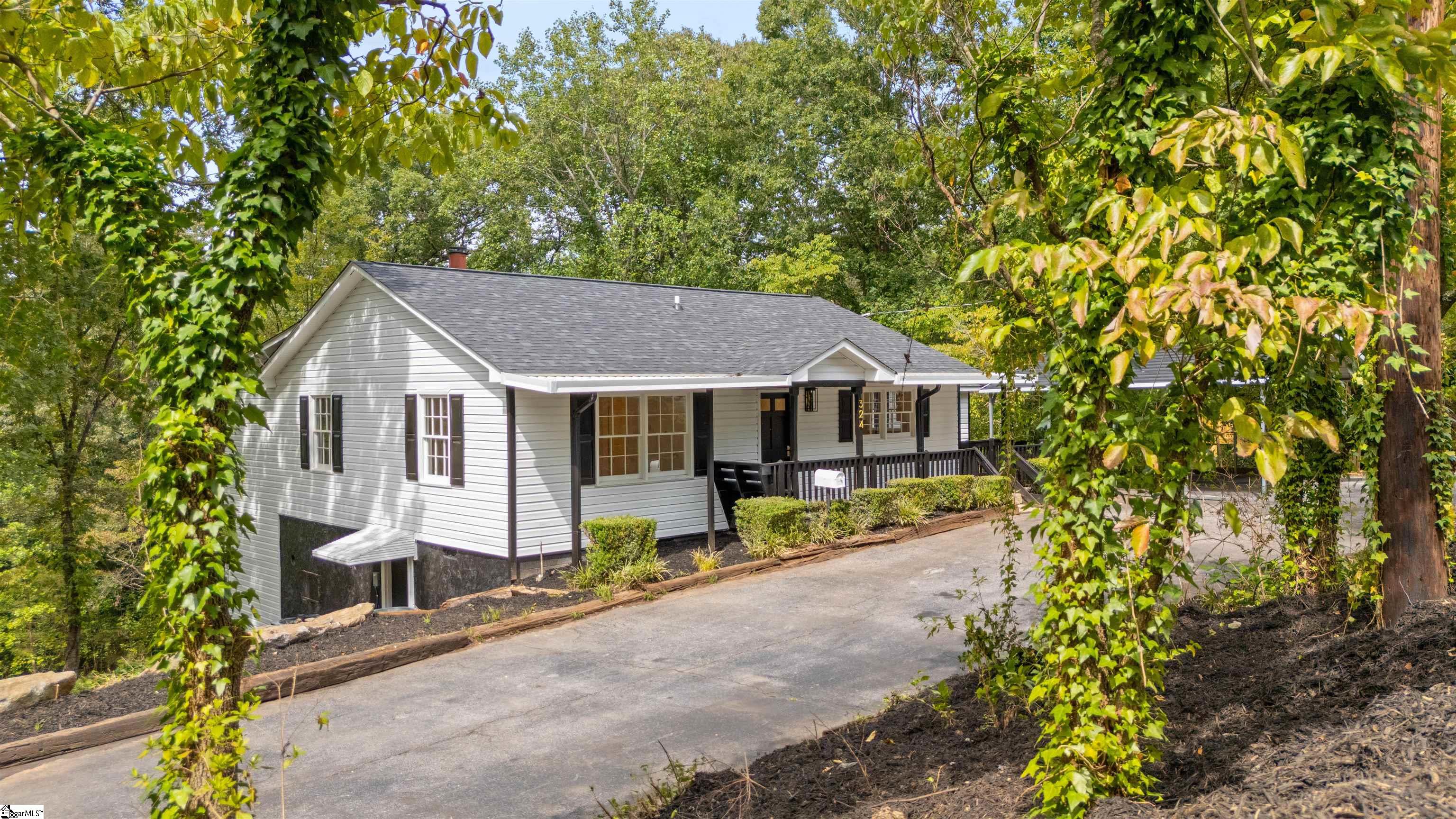 324 Sunny Lane Piedmont, SC 29673