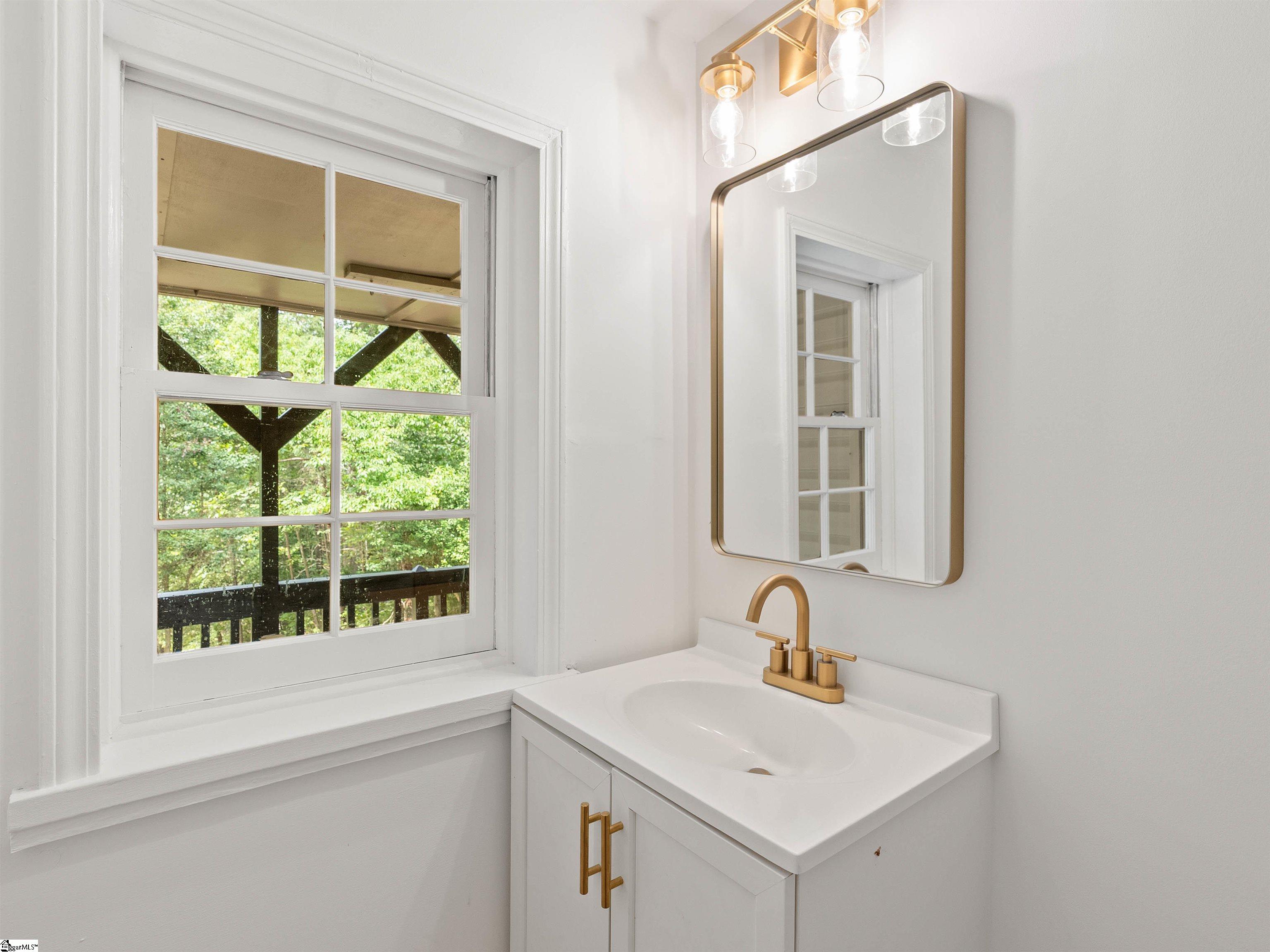 324 Sunny Lane Piedmont, SC 29673