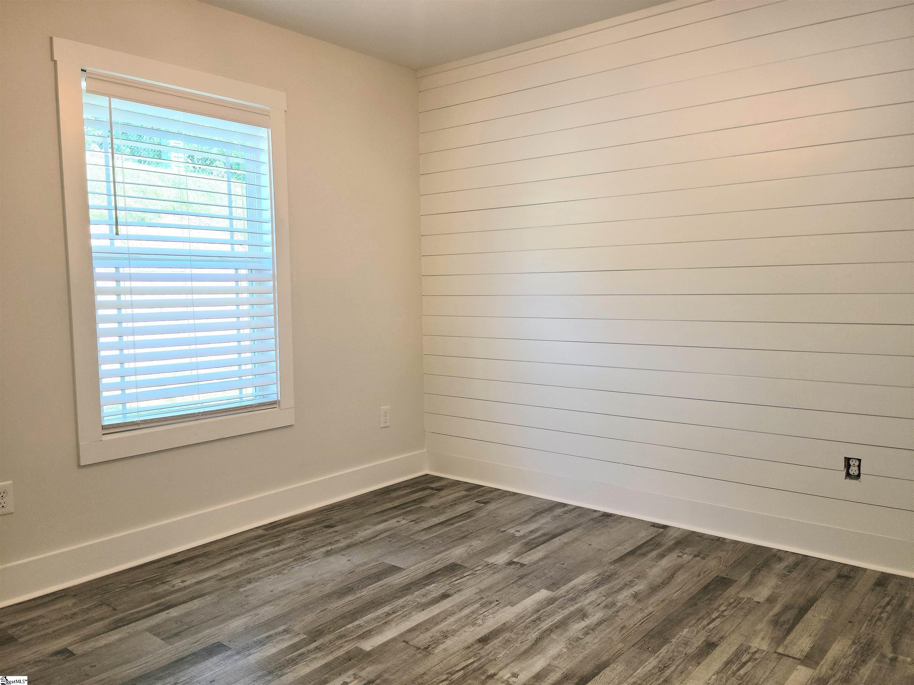 21 Pamela Drive Greenville, SC 29611