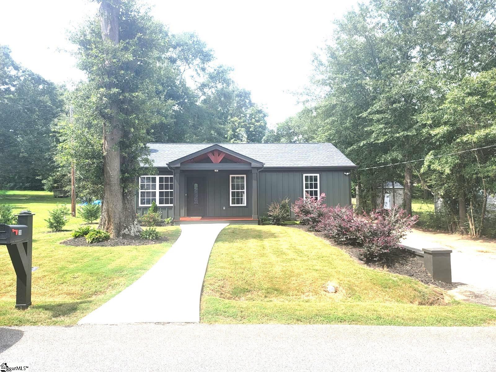 38 Spring Street Pelzer, SC 29669