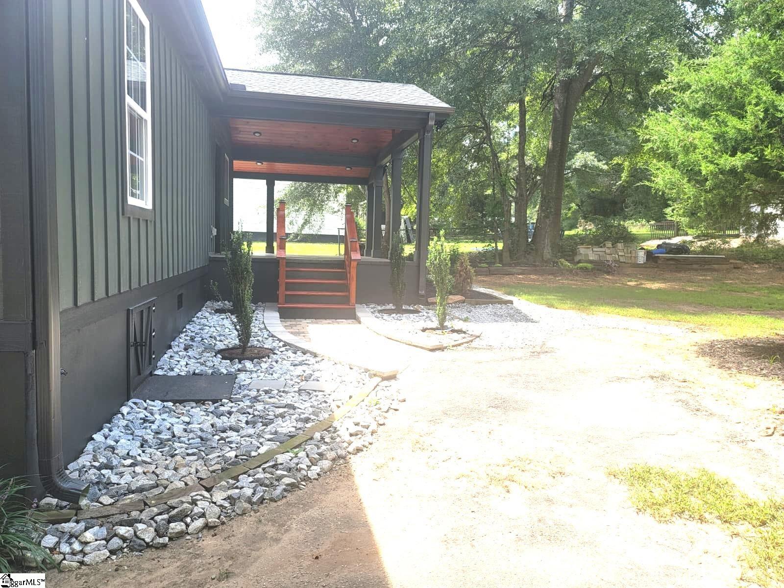 38 Spring Street Pelzer, SC 29669