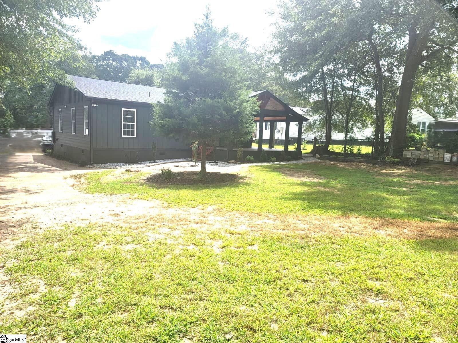 38 Spring Street Pelzer, SC 29669
