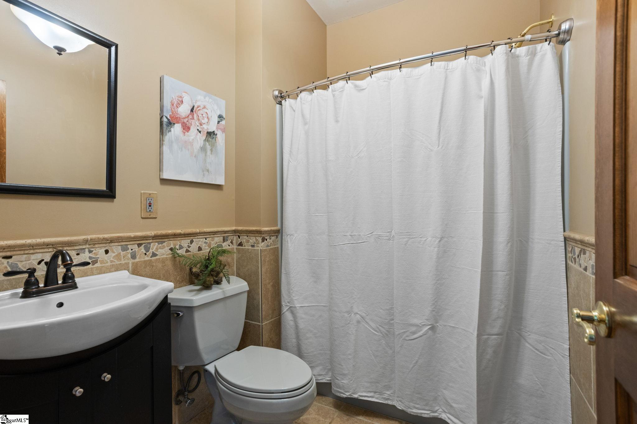 467 Grandwood Boulevard Gray Court, SC 29645