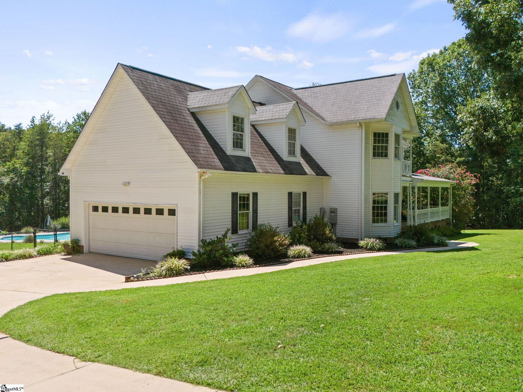 467 Grandwood Boulevard Gray Court, SC 29645