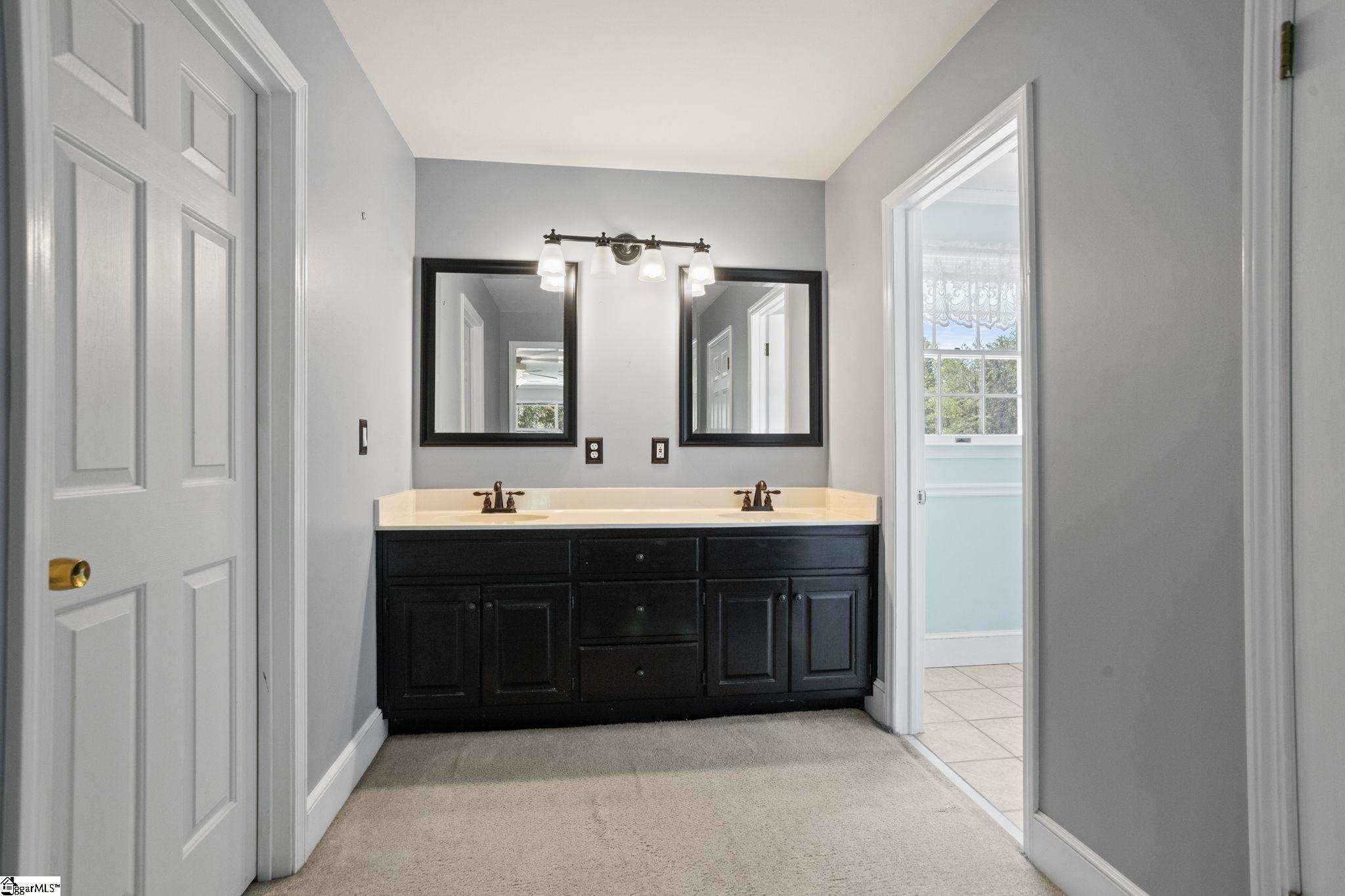 467 Grandwood Boulevard Gray Court, SC 29645