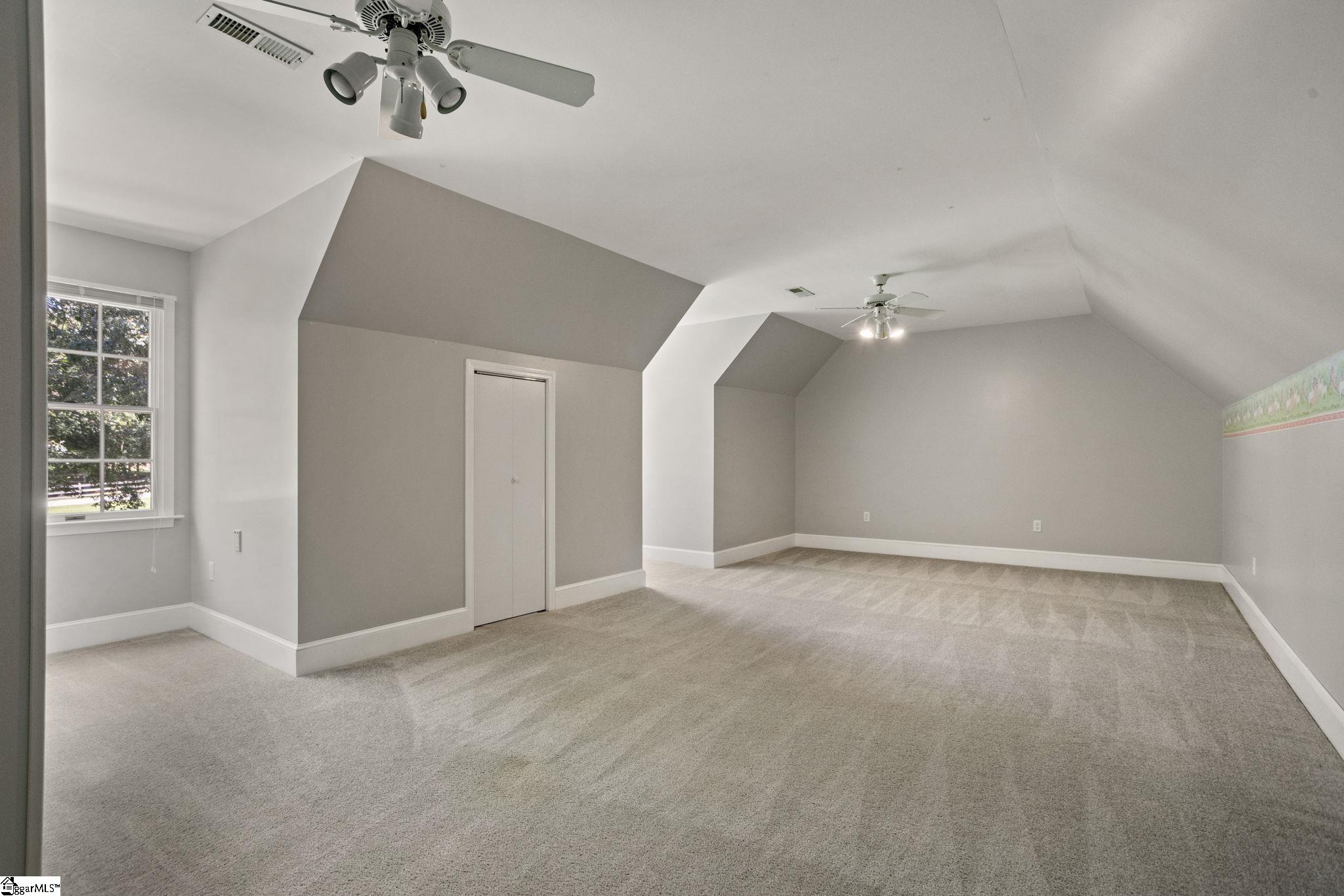 467 Grandwood Boulevard Gray Court, SC 29645