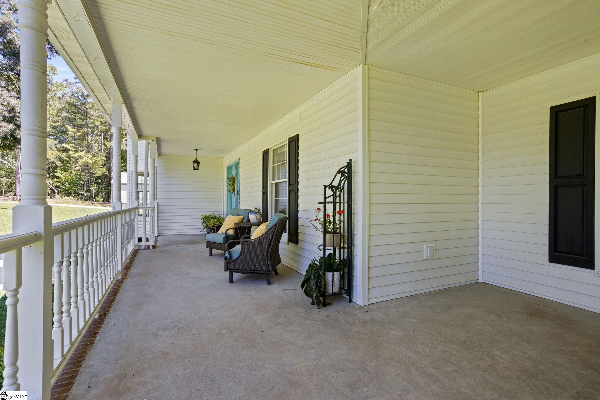 467 Grandwood Boulevard Gray Court, SC 29645