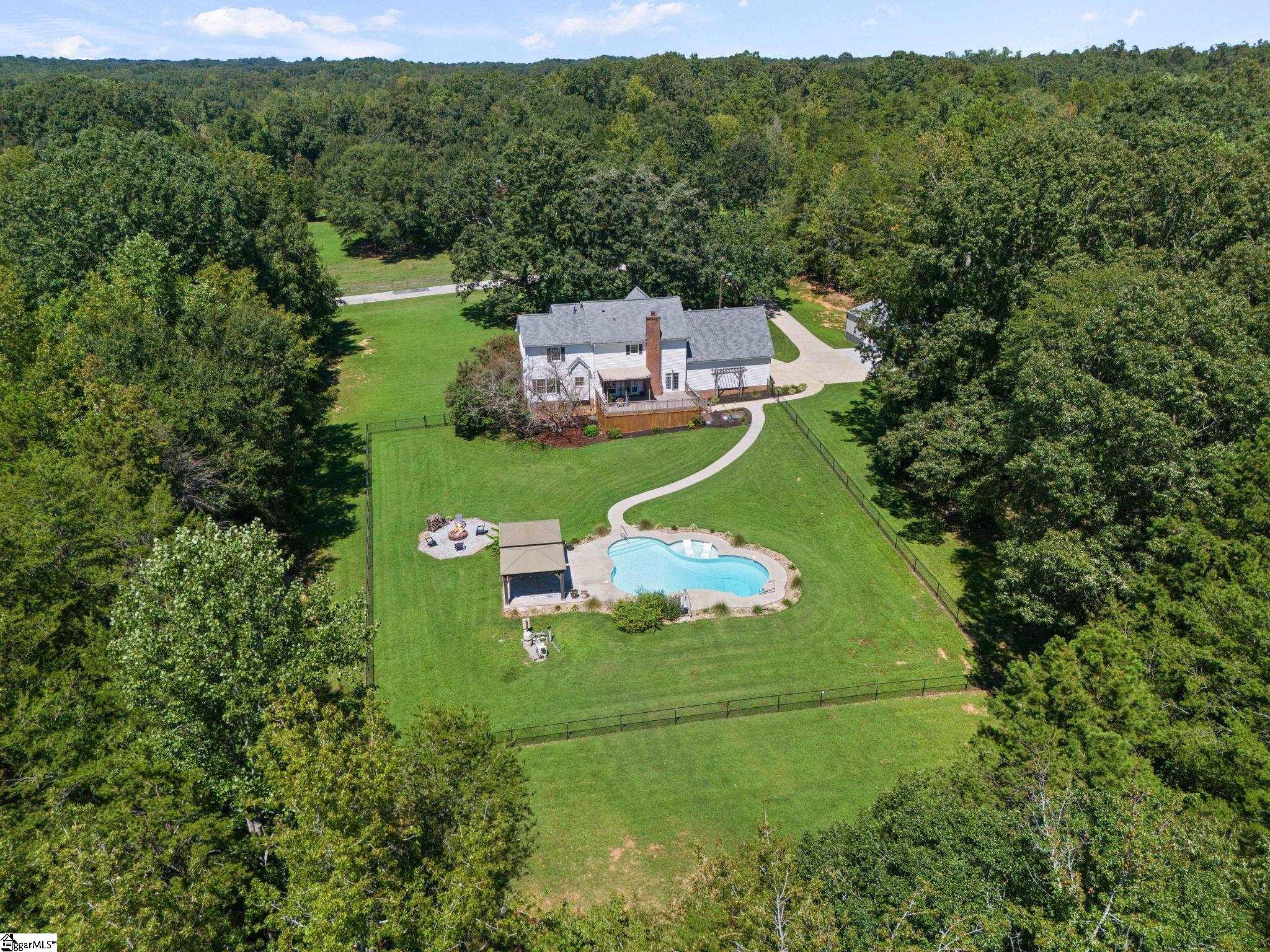 467 Grandwood Boulevard Gray Court, SC 29645