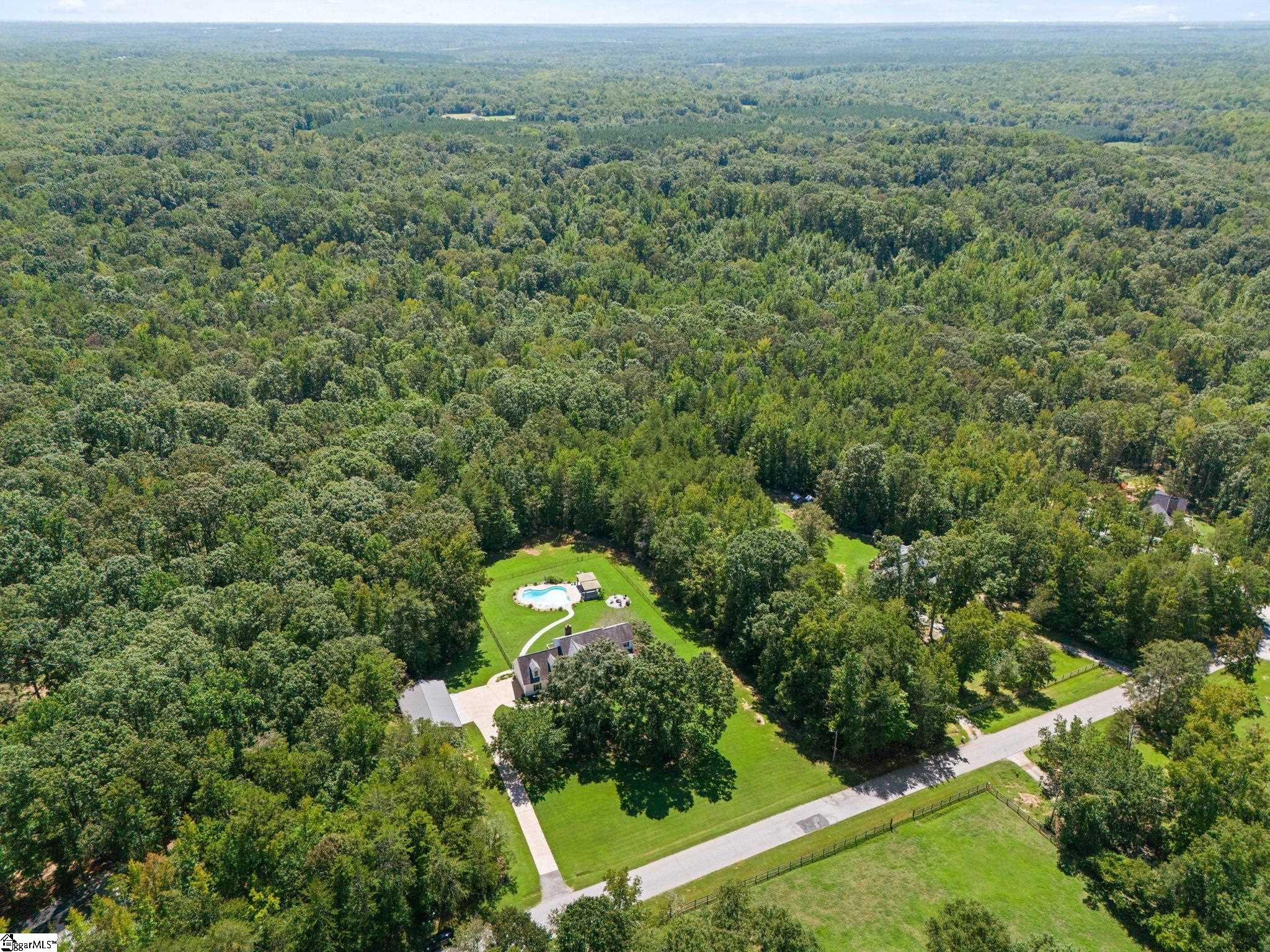 467 Grandwood Boulevard Gray Court, SC 29645