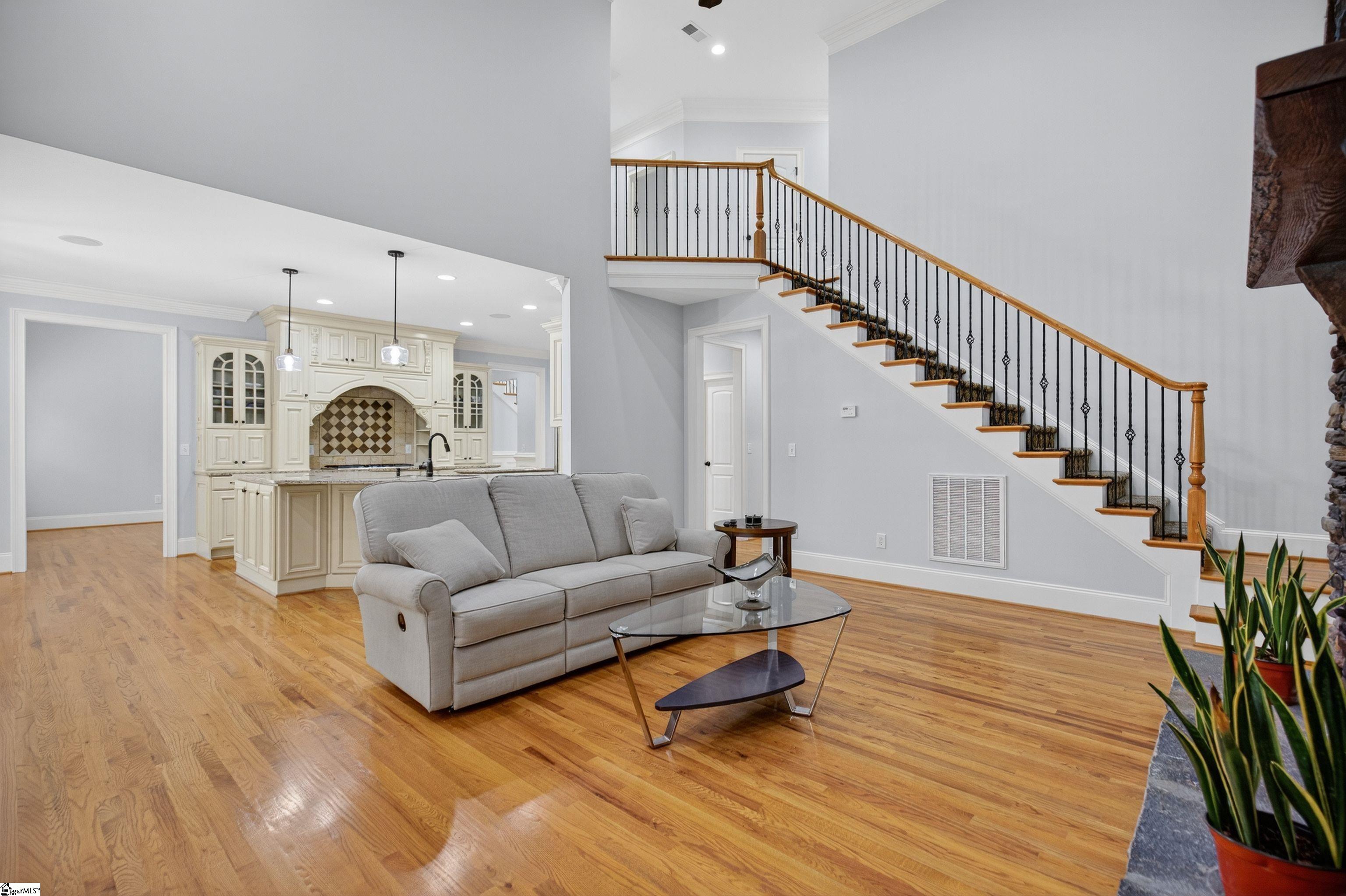 6 London Court Greer, SC 29650